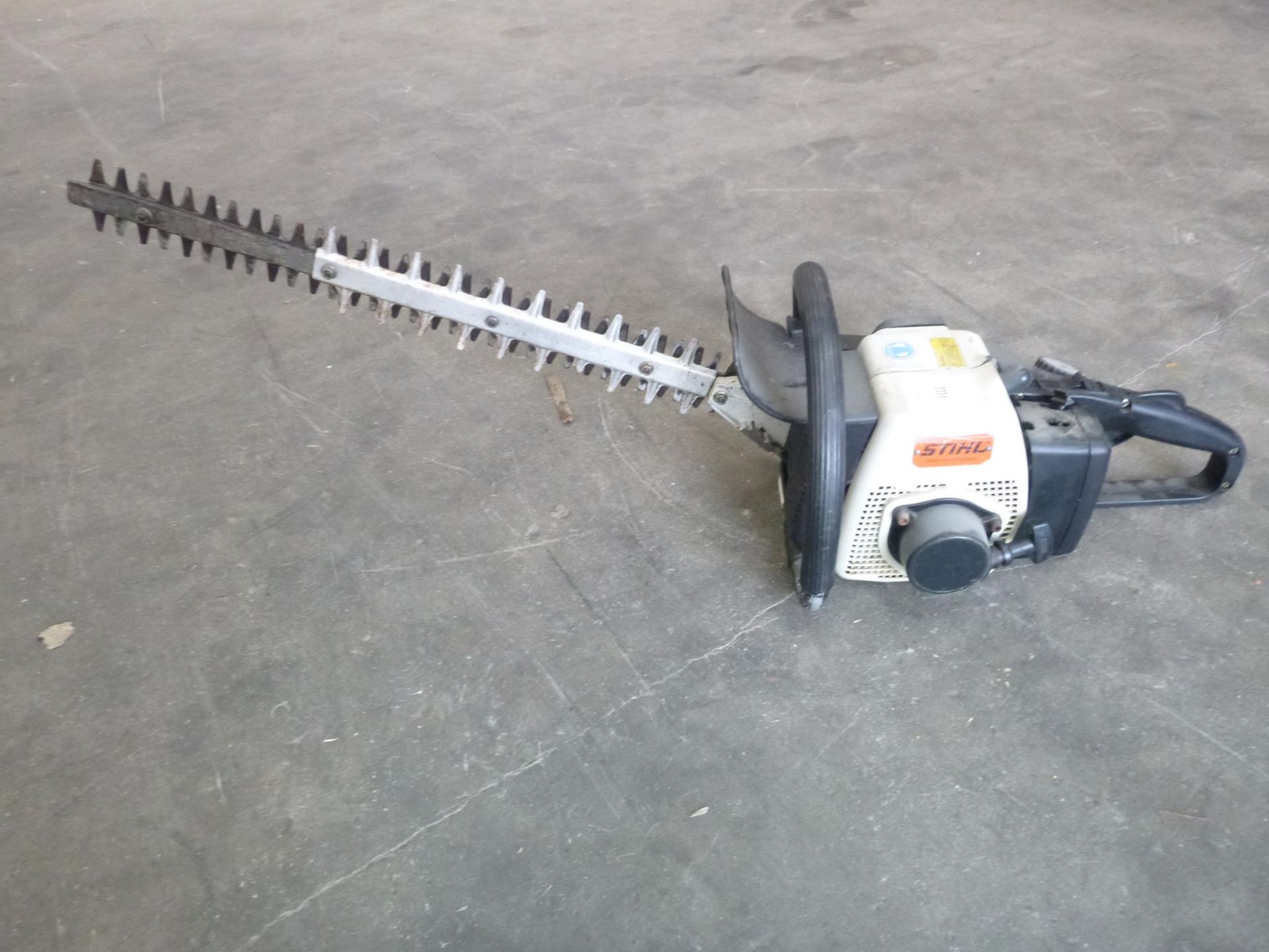 A Stihl H56OAV Hedge Cutter (Old Style, Spares or Repairs)