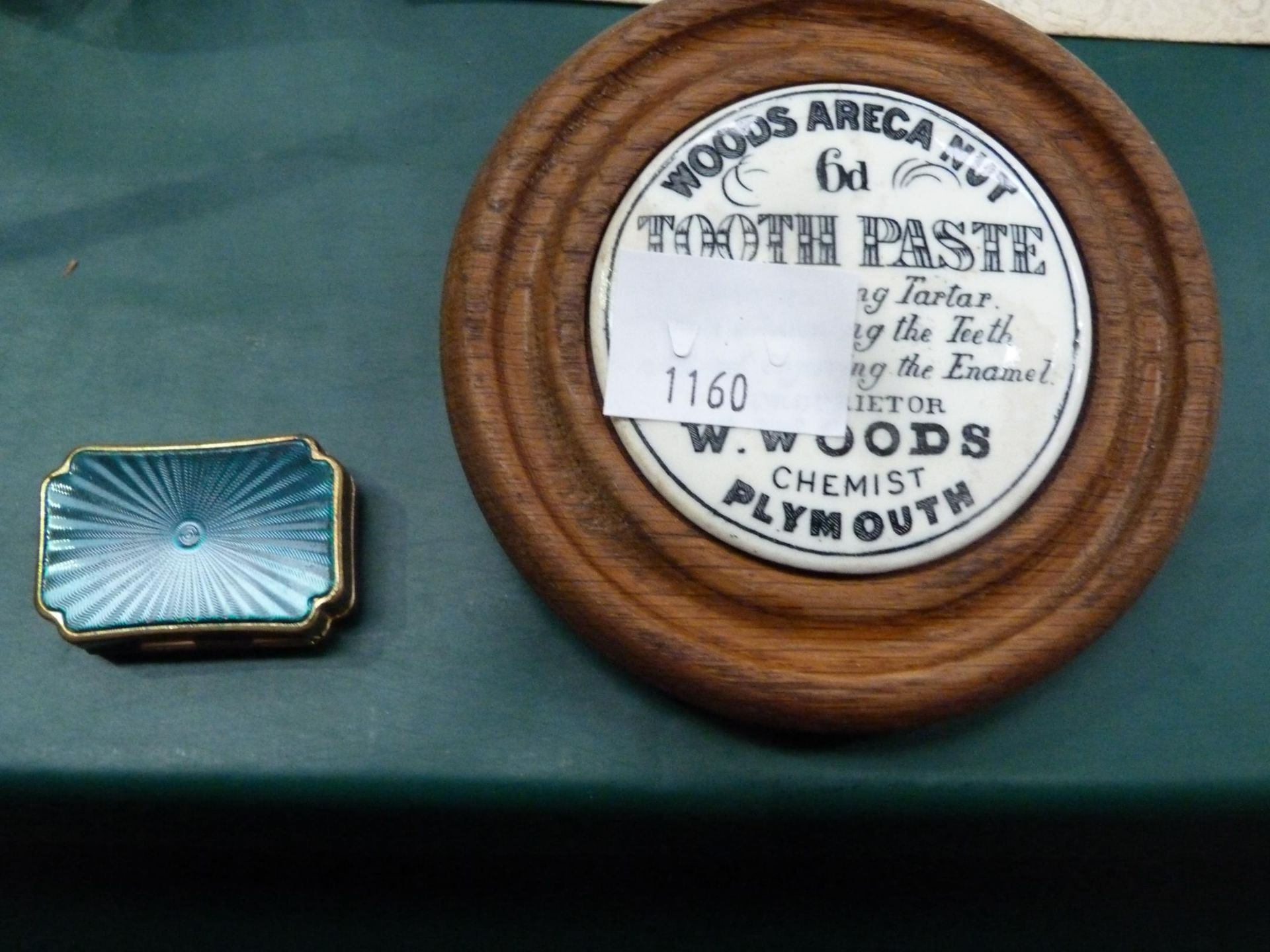 A First World War Christmas Card, two Silk Postcards (sent 1916), and Enamel Top Pill Box, a Green - Image 7 of 9