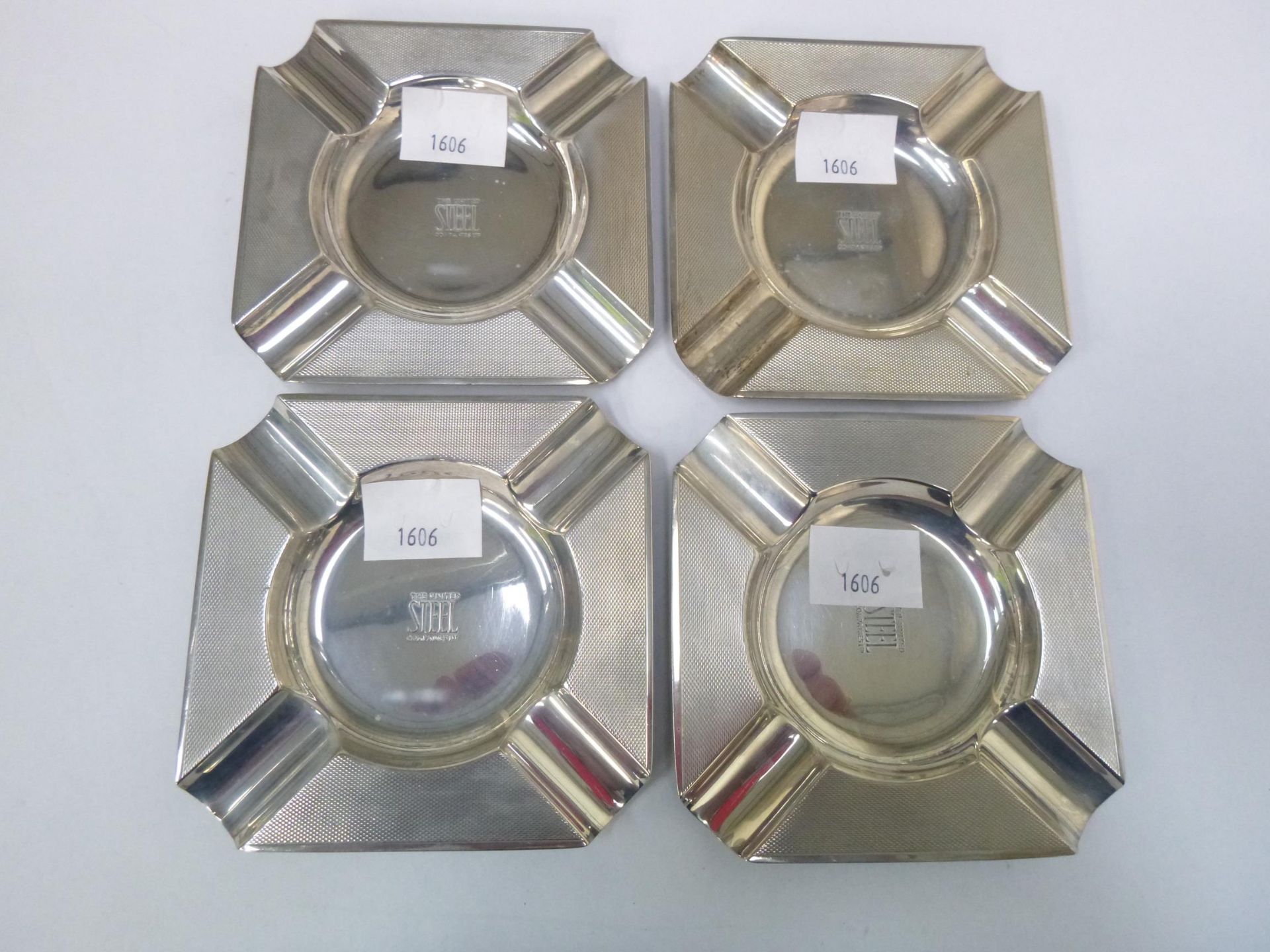 4 x Mappin & Webb Ltd silver ash trays - total weight approx 360g (4) (est. £120-£180)