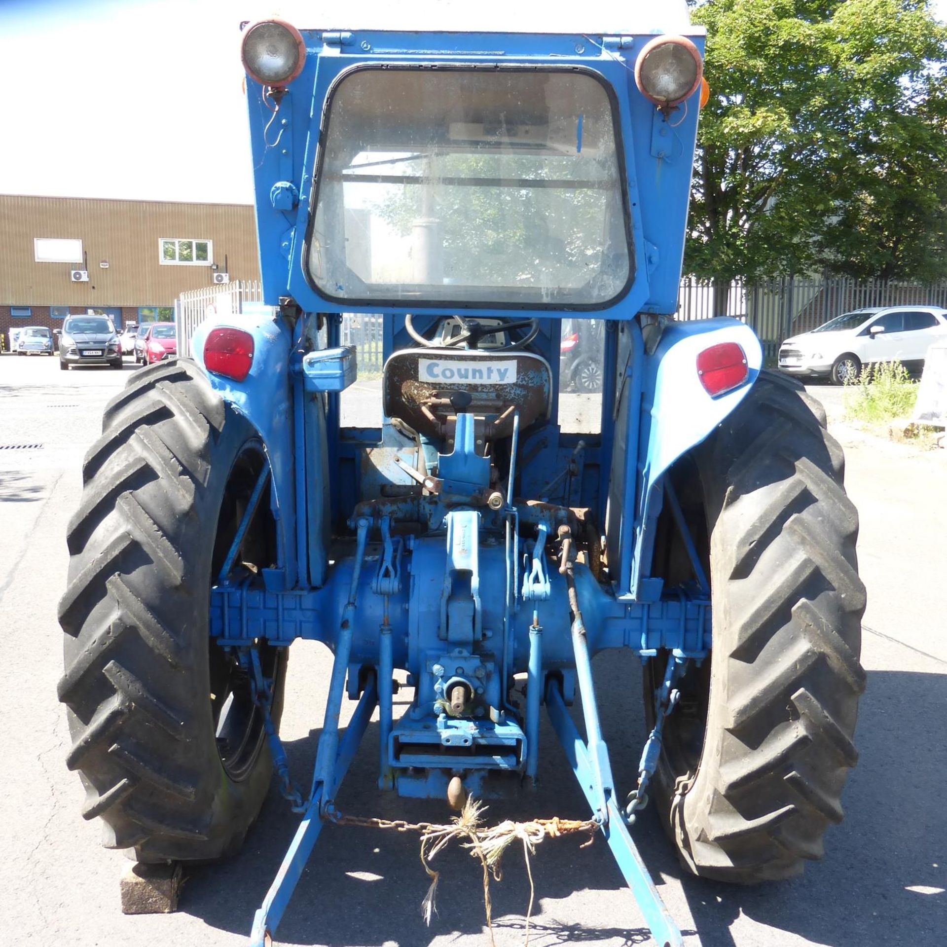 1969 Ford 4000 2WD Tractor fitted with a Duncan Slant Safety Cab, 3 CYL Diesel Engine, 16 gallon - Image 5 of 18