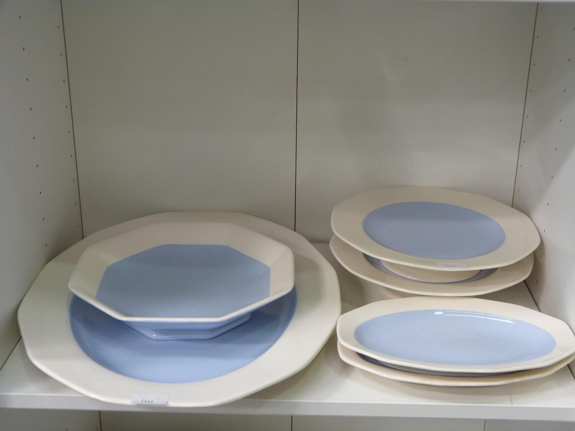 Three shelves to contain a seventeen piece Villeroy & Boch 'Mettlach' Dinner Service to include a - Image 2 of 3