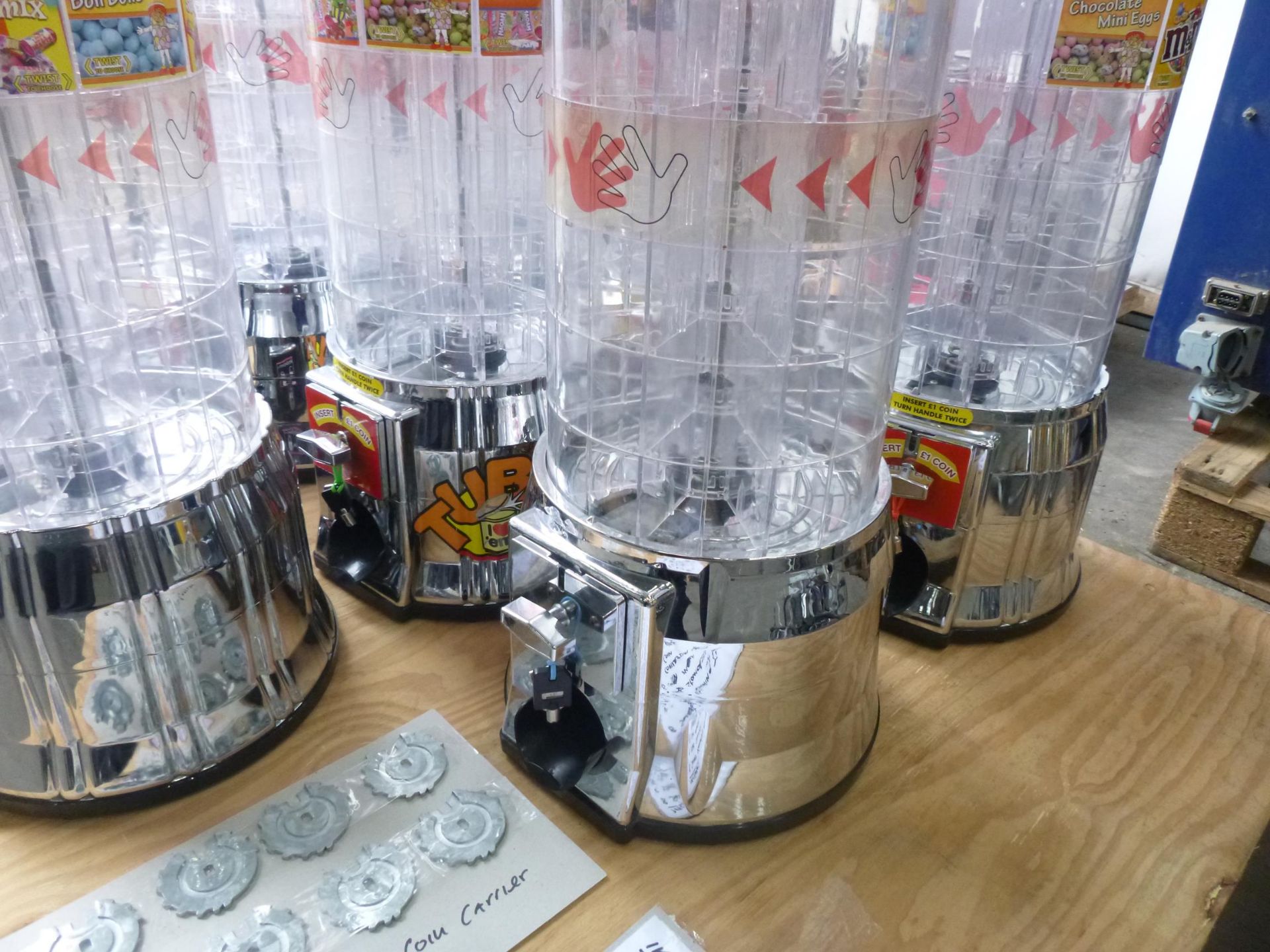 8 x Sweet Vending Towers includes 8 x Vending Towers, 8 x Steel Stands, 8 x Coin Mech Plates for - Image 6 of 10