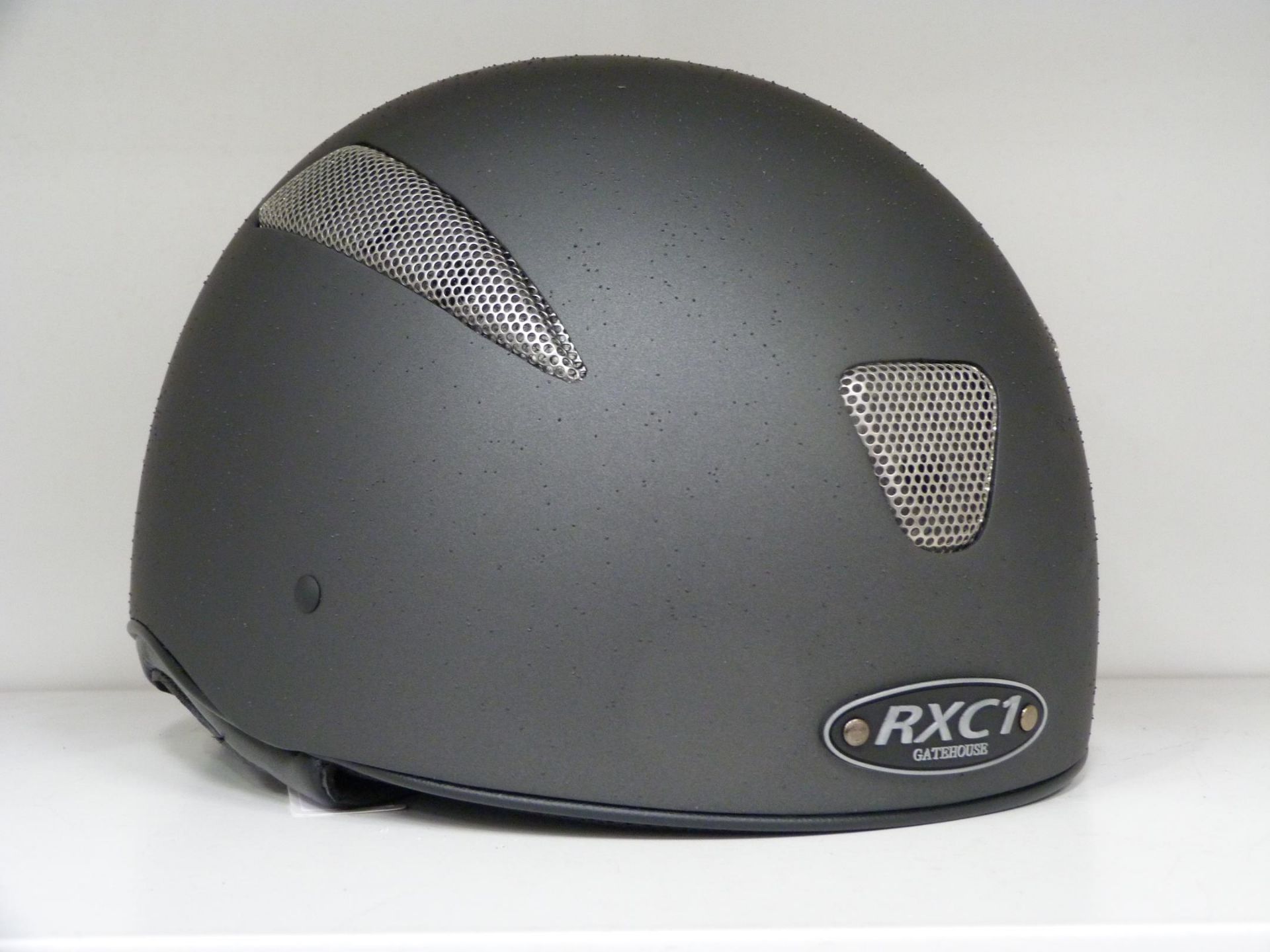 * Helmet: A New Gatehouse RXC1 Jockey Skull Variety in Grey. Weight Range 650gsm -780gsm XL (61~ - Image 2 of 5