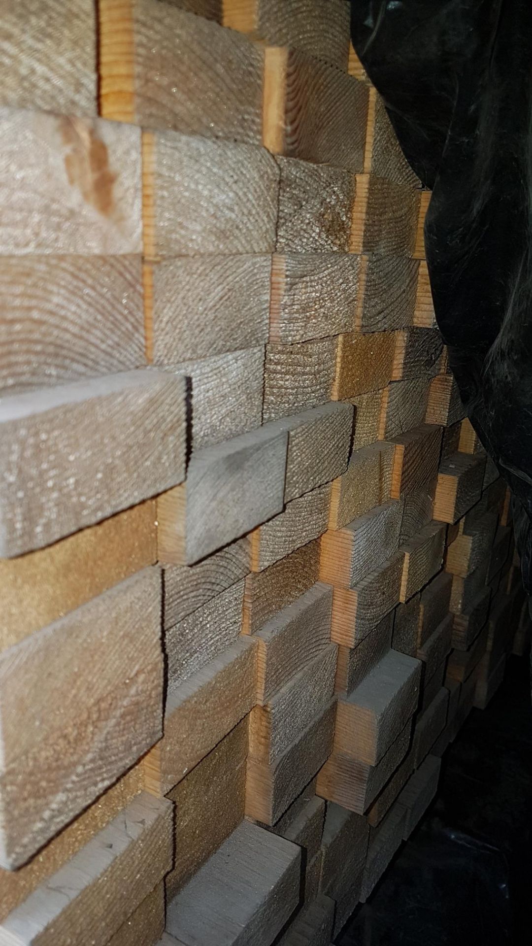 * Timber: 32x63 (28x60), planed square edged, 992 pieces @ 900mm length. Sellers ref. X841. This lot - Image 2 of 2