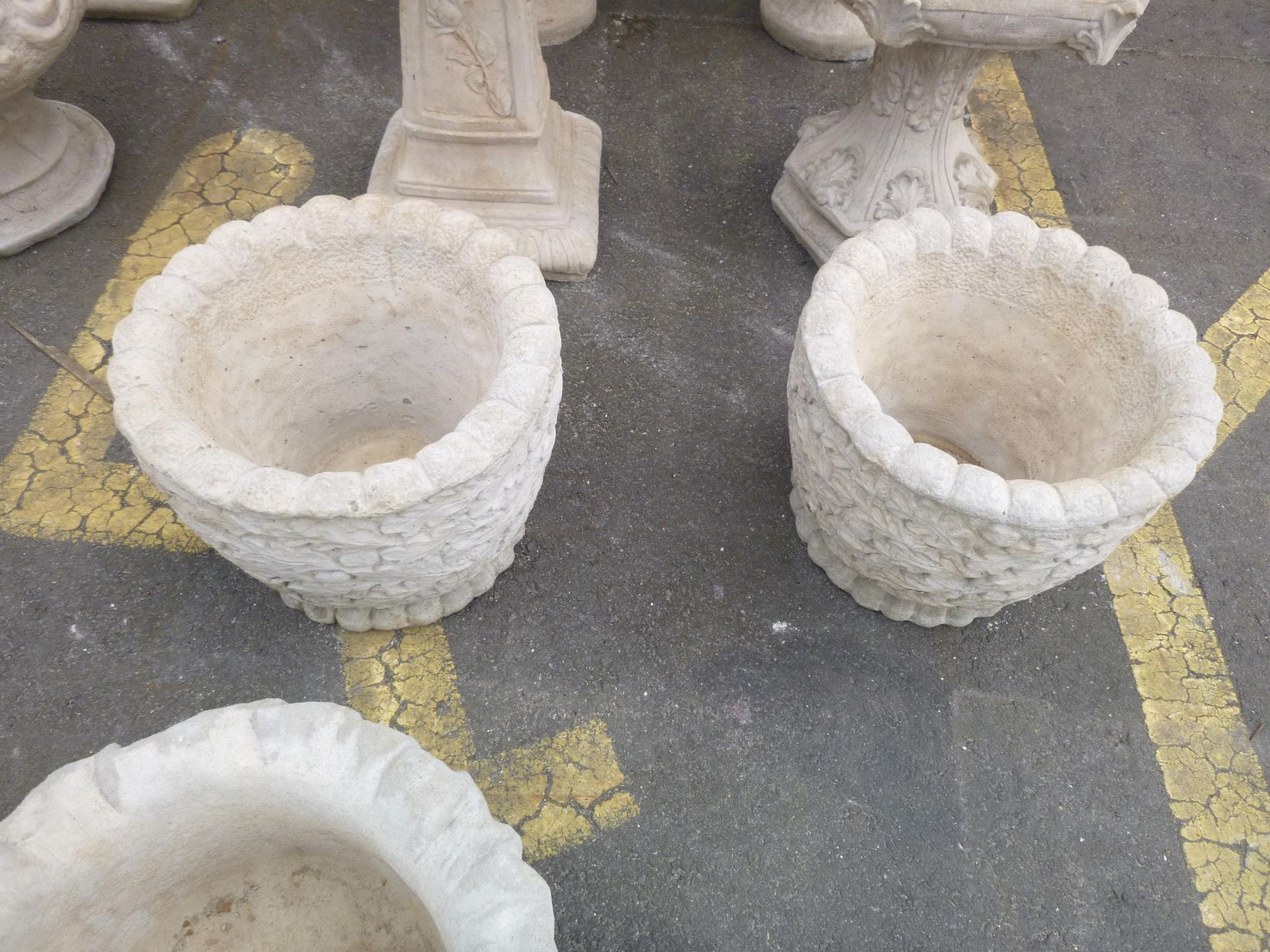 2 x Acanthus Urns