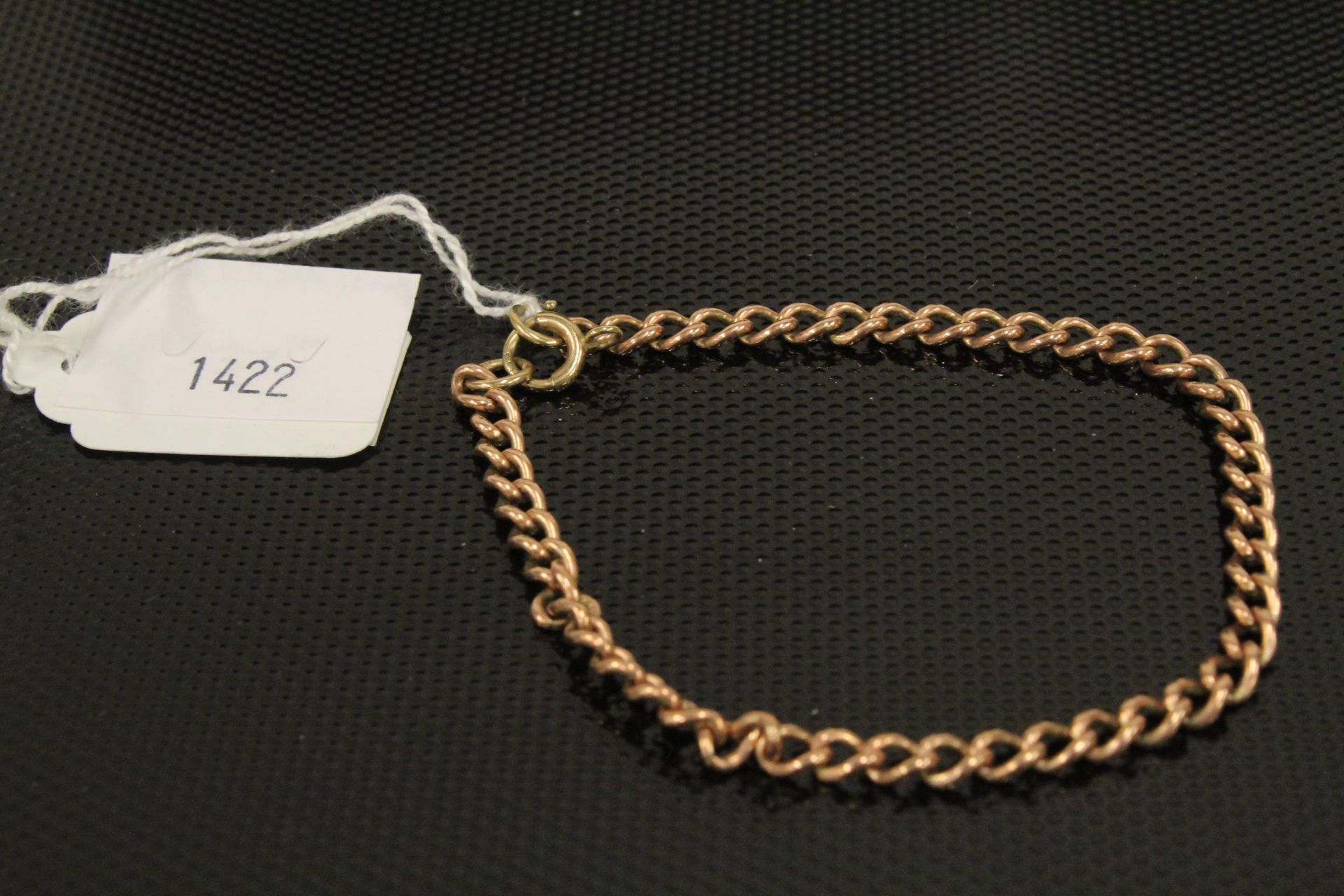 A 9ct Gold Chain Bracelet 10gms. (Est. £80 - £150)