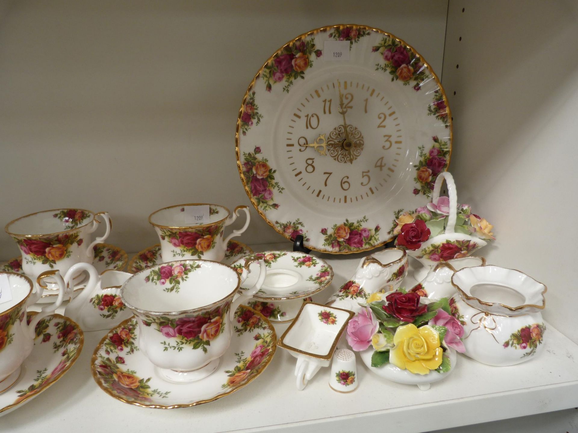 Twenty Seven Pieces of Royal Albert ''Old Country Roses'' To include Tea Pot (Lid Damaged), Clock - Image 2 of 3