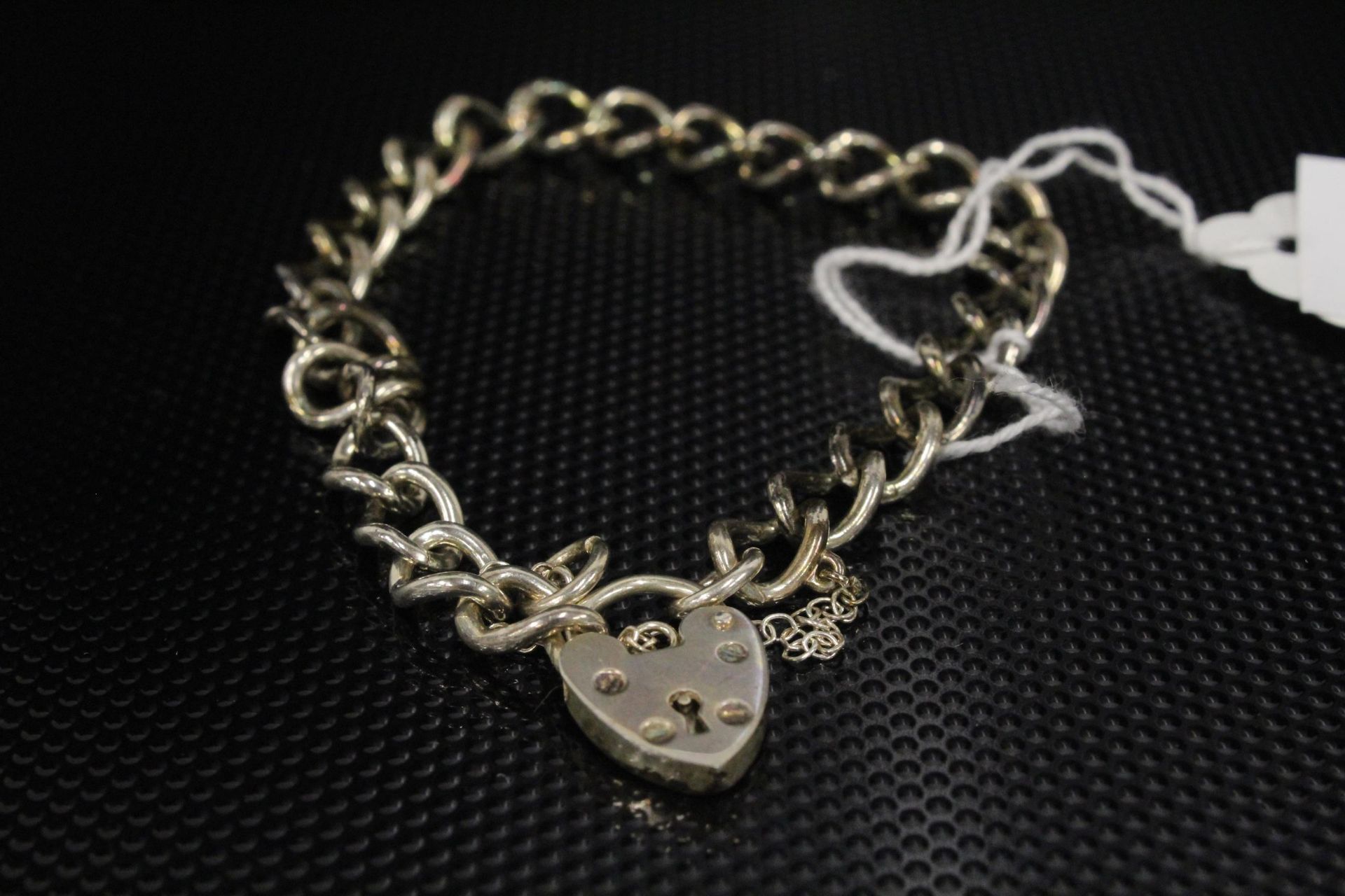 A · 925 Silver fancy link long Neck Chain 76cm and a Silver (?) Chain Bracelet with a heart shape - Image 2 of 4