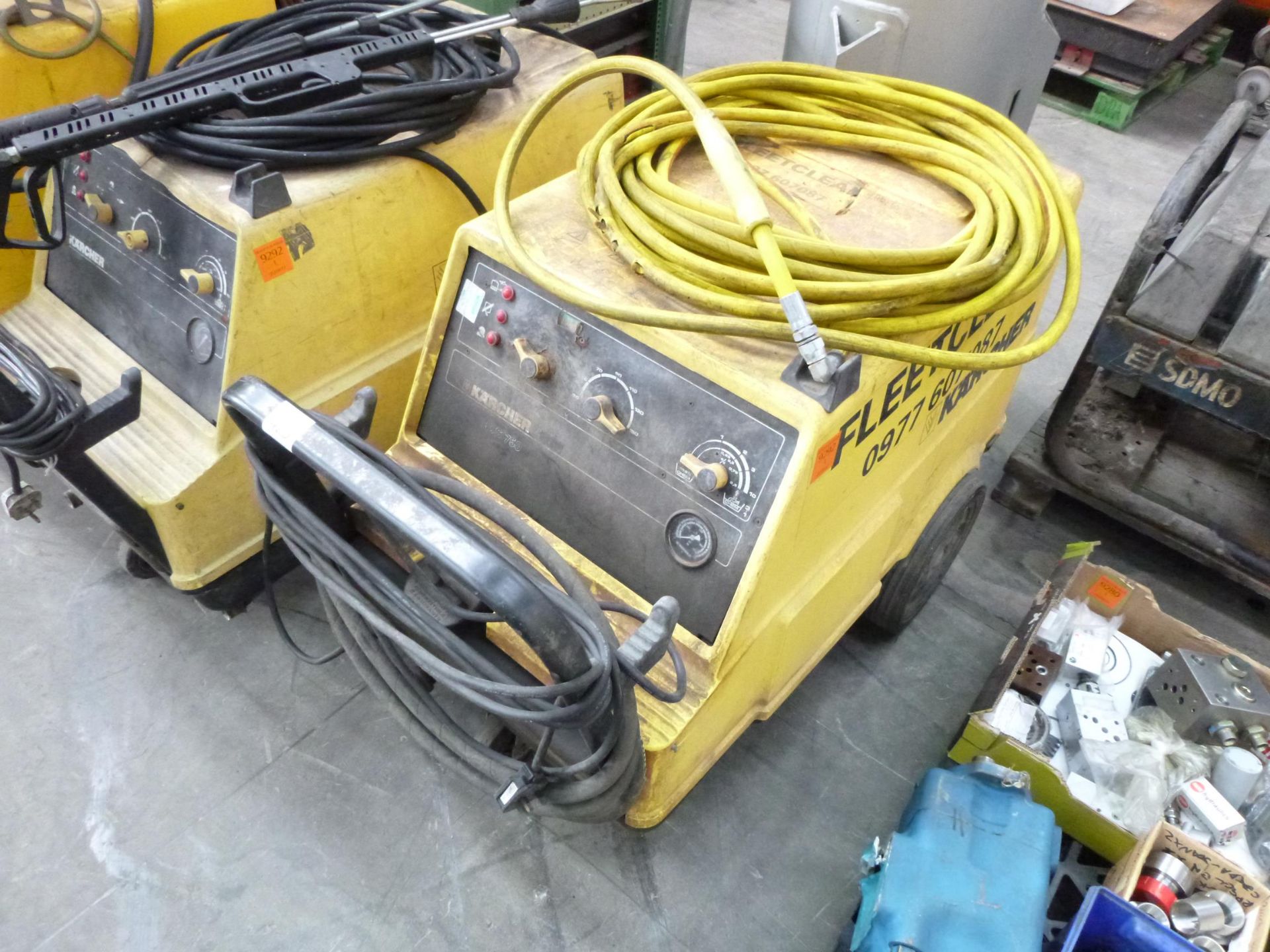 A Karcher Steam Cleaner HDS750. Please note there is a £5 plus Vat lift out fee on this lot.