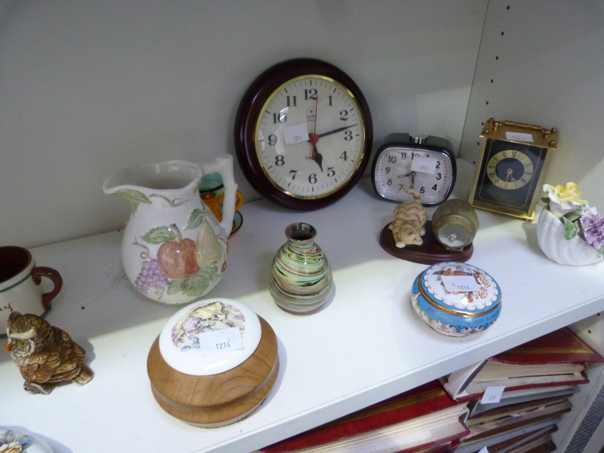 Three shelves of collectable items to include:- Metal Tea Tray Depicting Constable's 'The Hay Wain', - Image 7 of 7