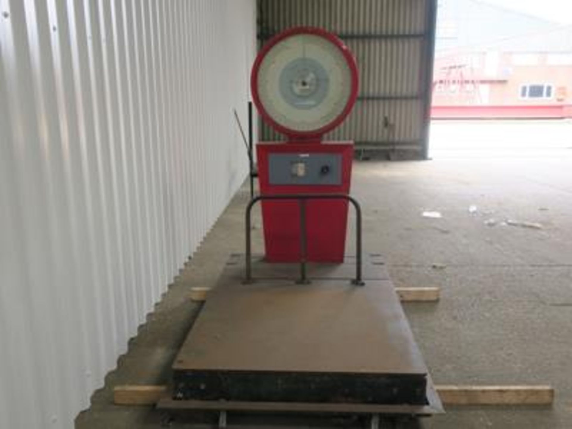 * Heavy duty Weighing Scale made by Todd Scales Ltd, Class 3 S/N 92056 cert no 948, Max 500Kg min - Image 3 of 7