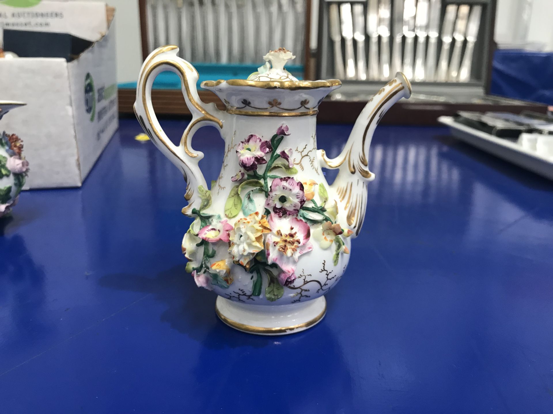 A four piece Meissen Coffee Set along with a Capodimonte figurine (A/F) and two other ceramic - Image 11 of 16