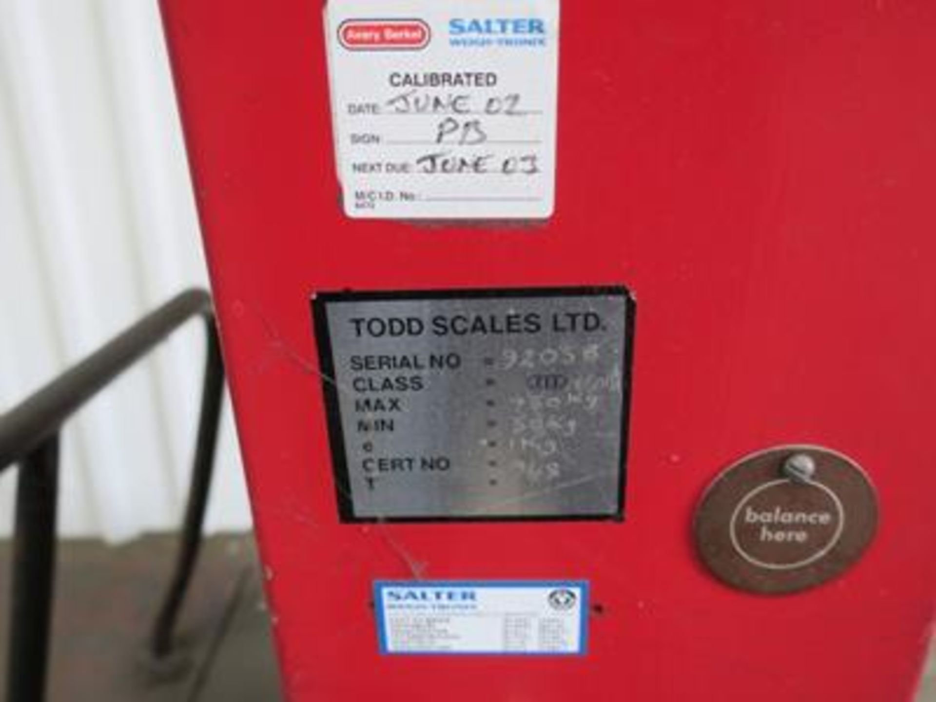 * Heavy duty Weighing Scale made by Todd Scales Ltd, Class 3 S/N 92056 cert no 948, Max 500Kg min - Image 4 of 7