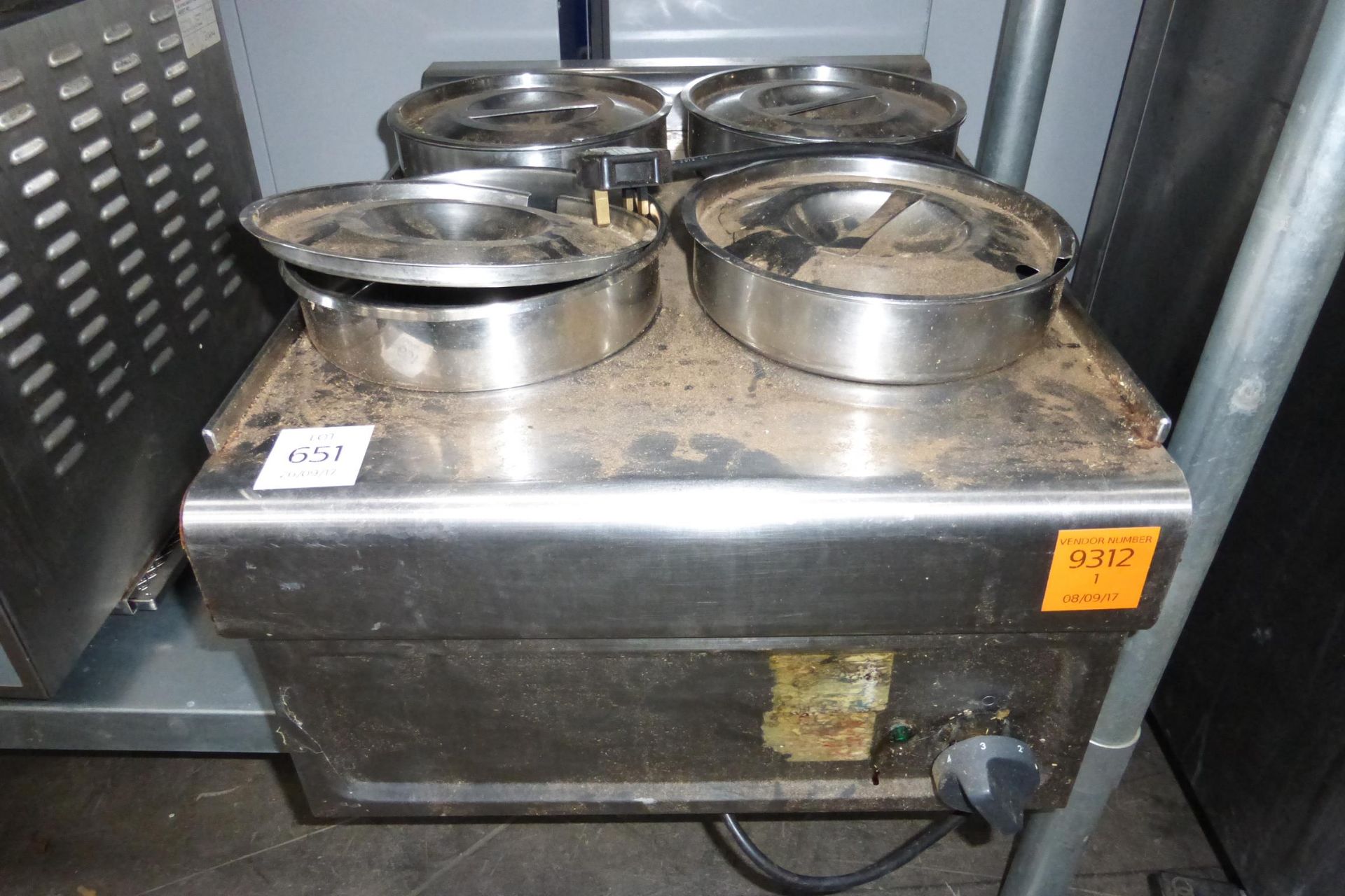 A 4 Pot Bain Marie. Please note there is a £5 plus Vat lift out fee for this lot.