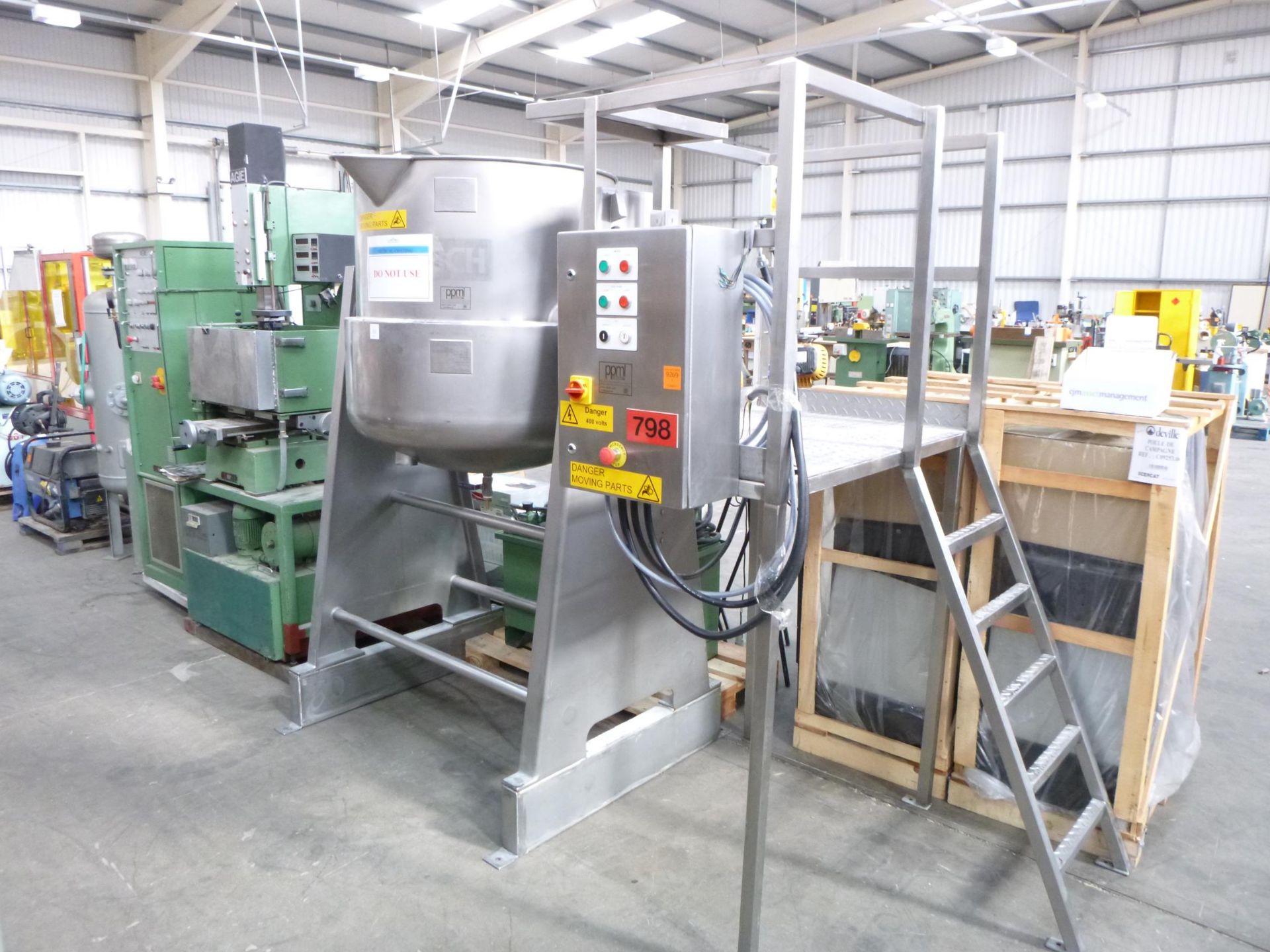 * A 500ltr Jacketed Stainless Steel Hydraulic Tipping Vessel ''With Power Pack'' No Mixing Unit. c/w