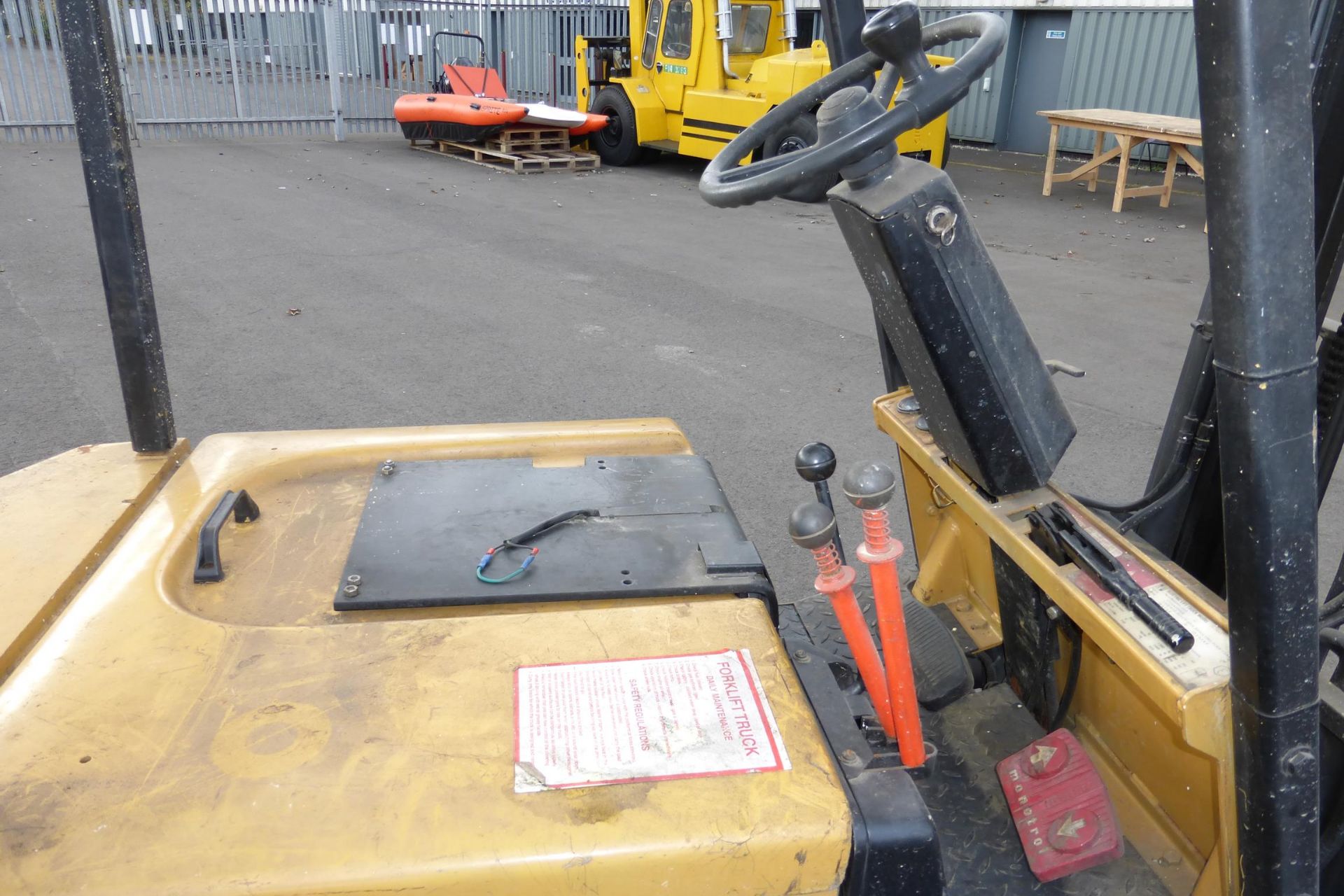 * Hyster J1.75 XL Electric Counterbalance Fork Truck Max Capacity 1200Kg (Spares or Repair) - Image 3 of 5