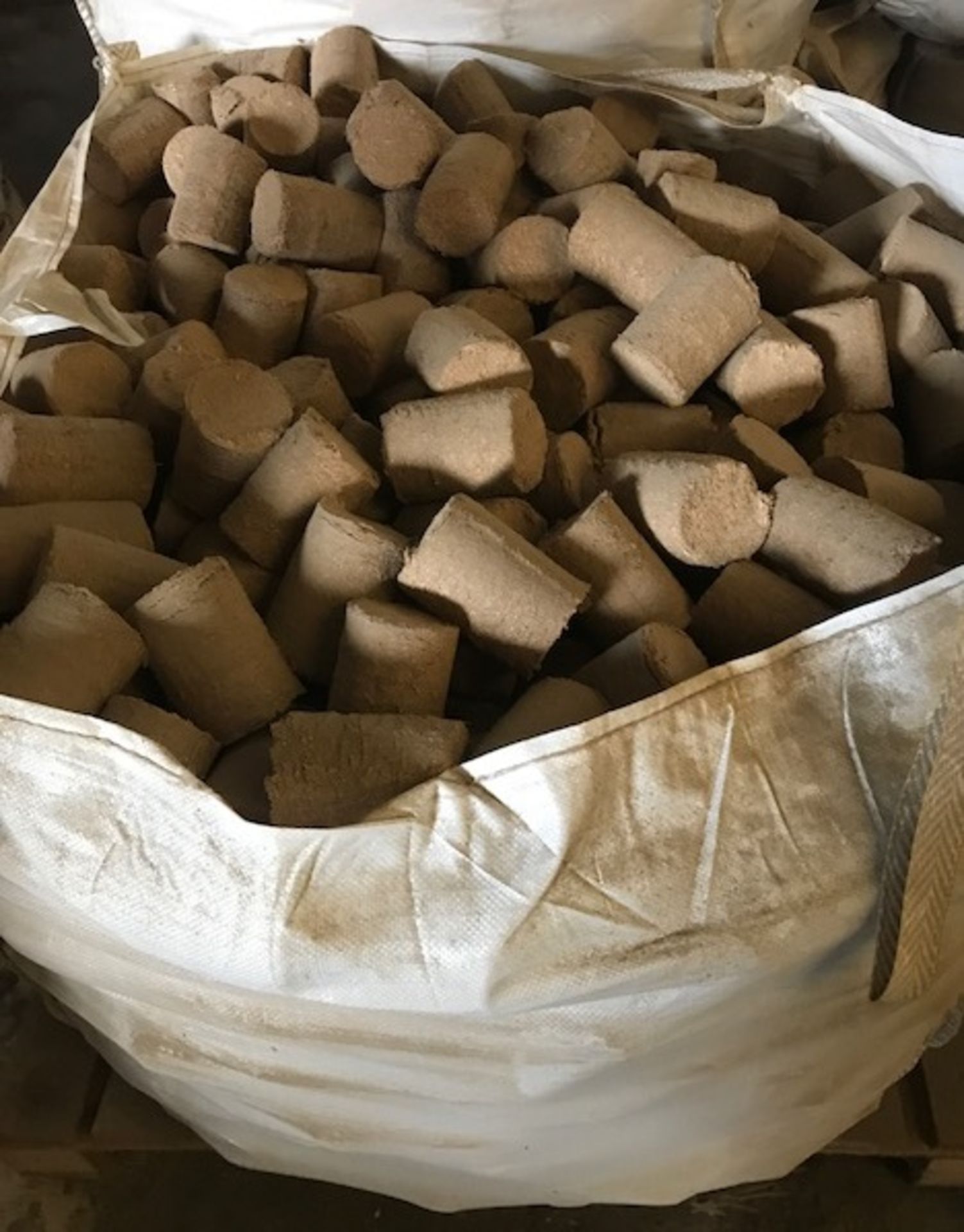*25 x Bulk Bags of Briquettes. Basis of Sale: Loaded Onto Buyers Transport Location: Ellesmere Port,