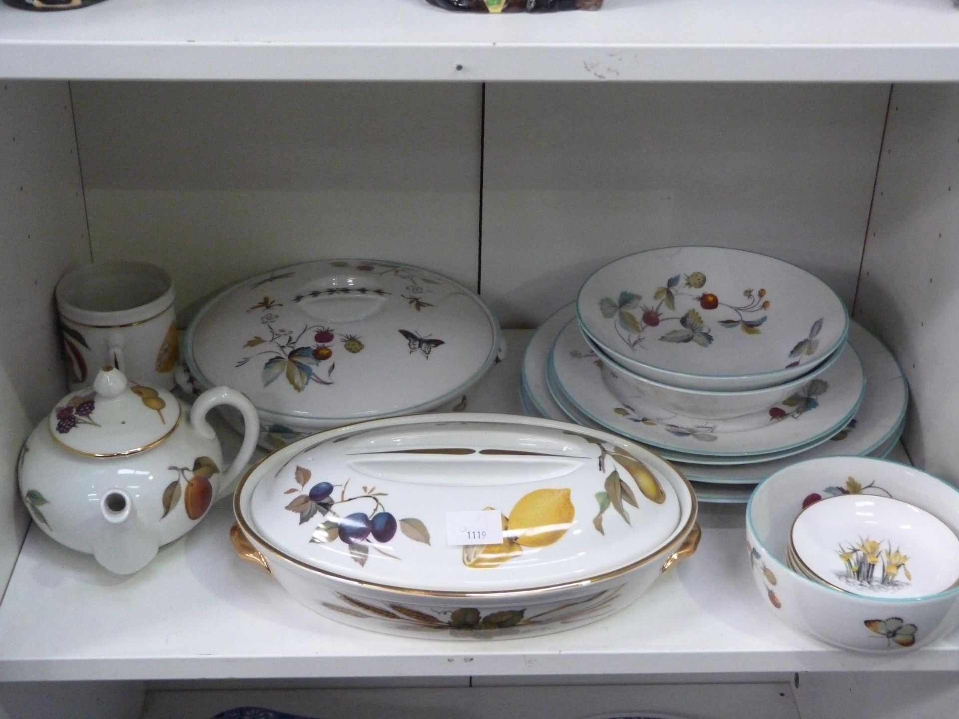 Four shelves to include an assortment of Ceramics such as Royal Vale Tea Set (17), Royal Albert ' - Image 3 of 5