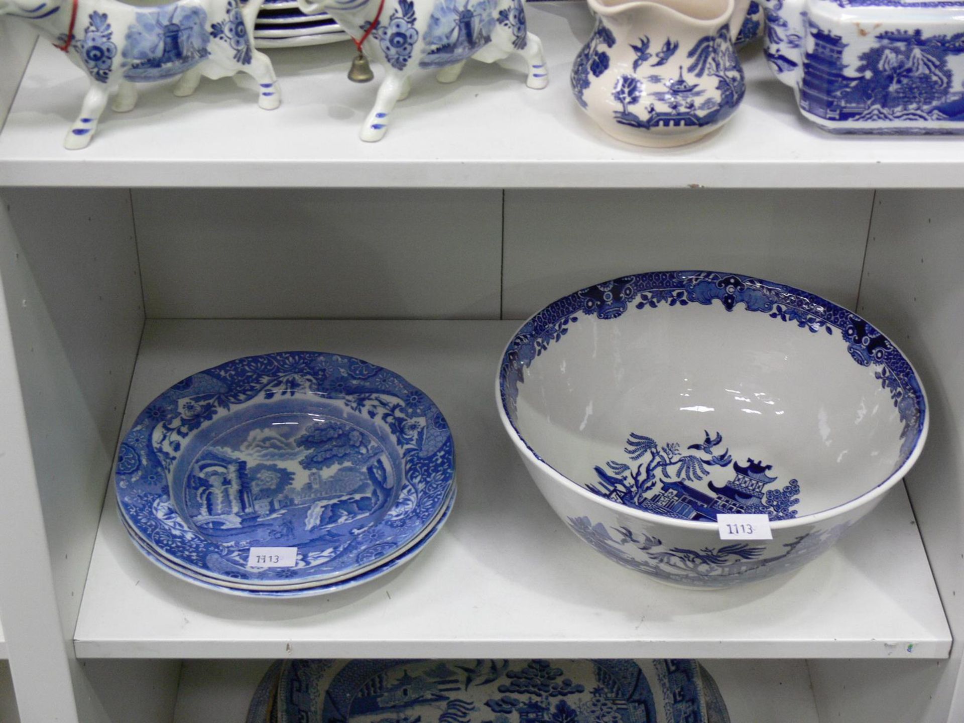 Five shelves to contain a large selection of various Blue & White 'Real Old Willow' ceramics, to - Bild 4 aus 5