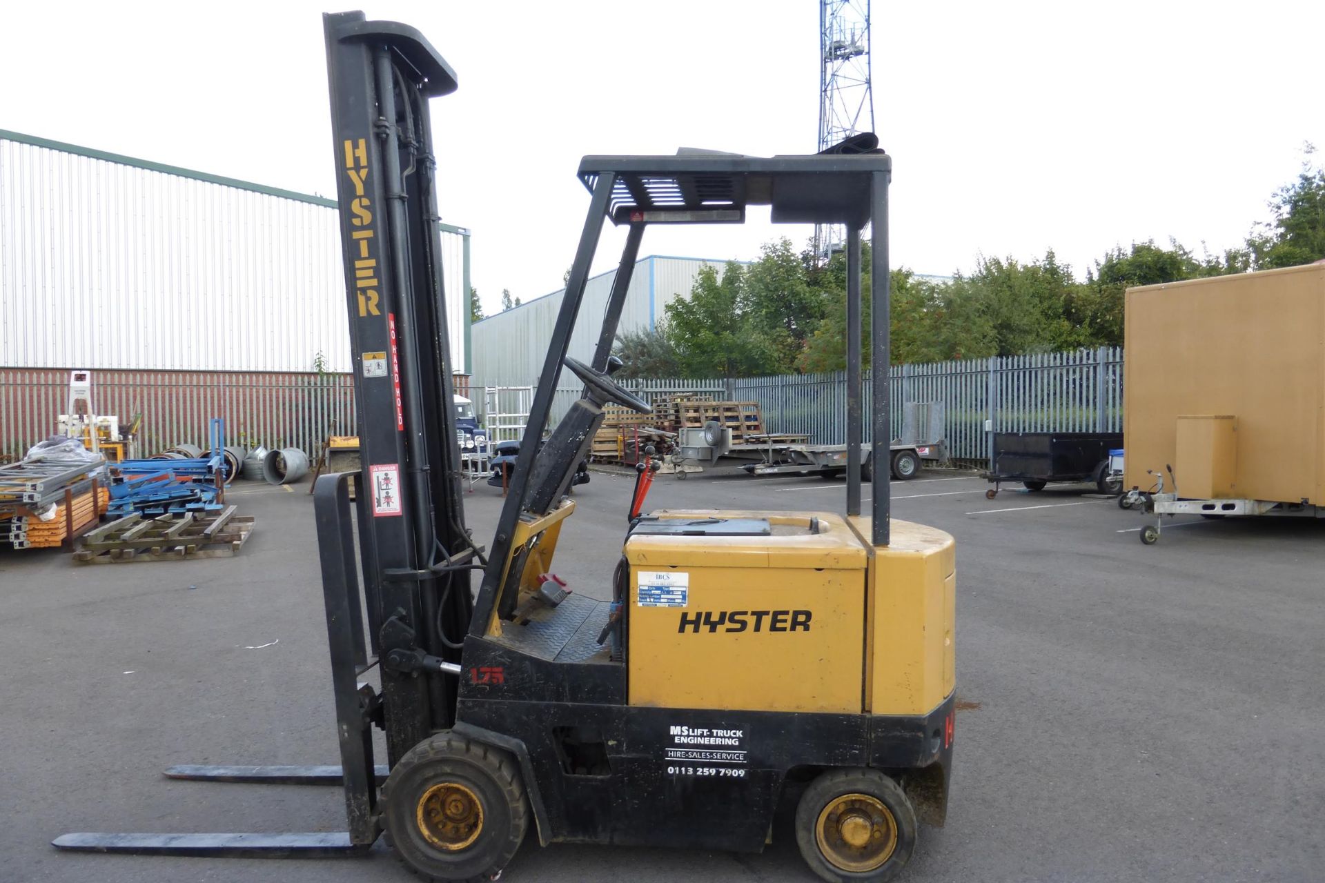 * Hyster J1.75 XL Electric Counterbalance Fork Truck Max Capacity 1200Kg (Spares or Repair)