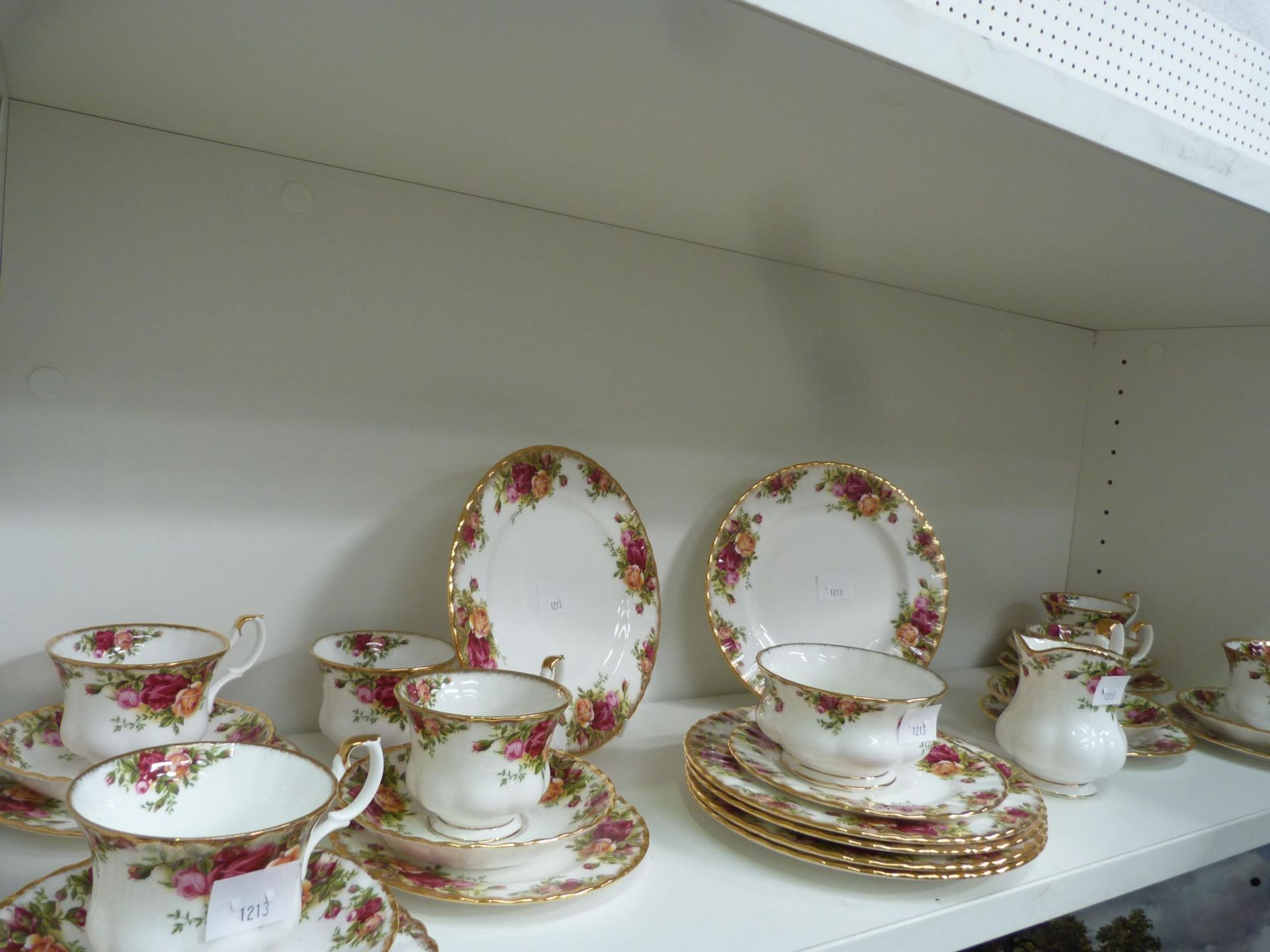 Twenty Eight Pieces of Royal Albert ''Old Country Roses'' to include Cups, Saucers, Milk Jug,