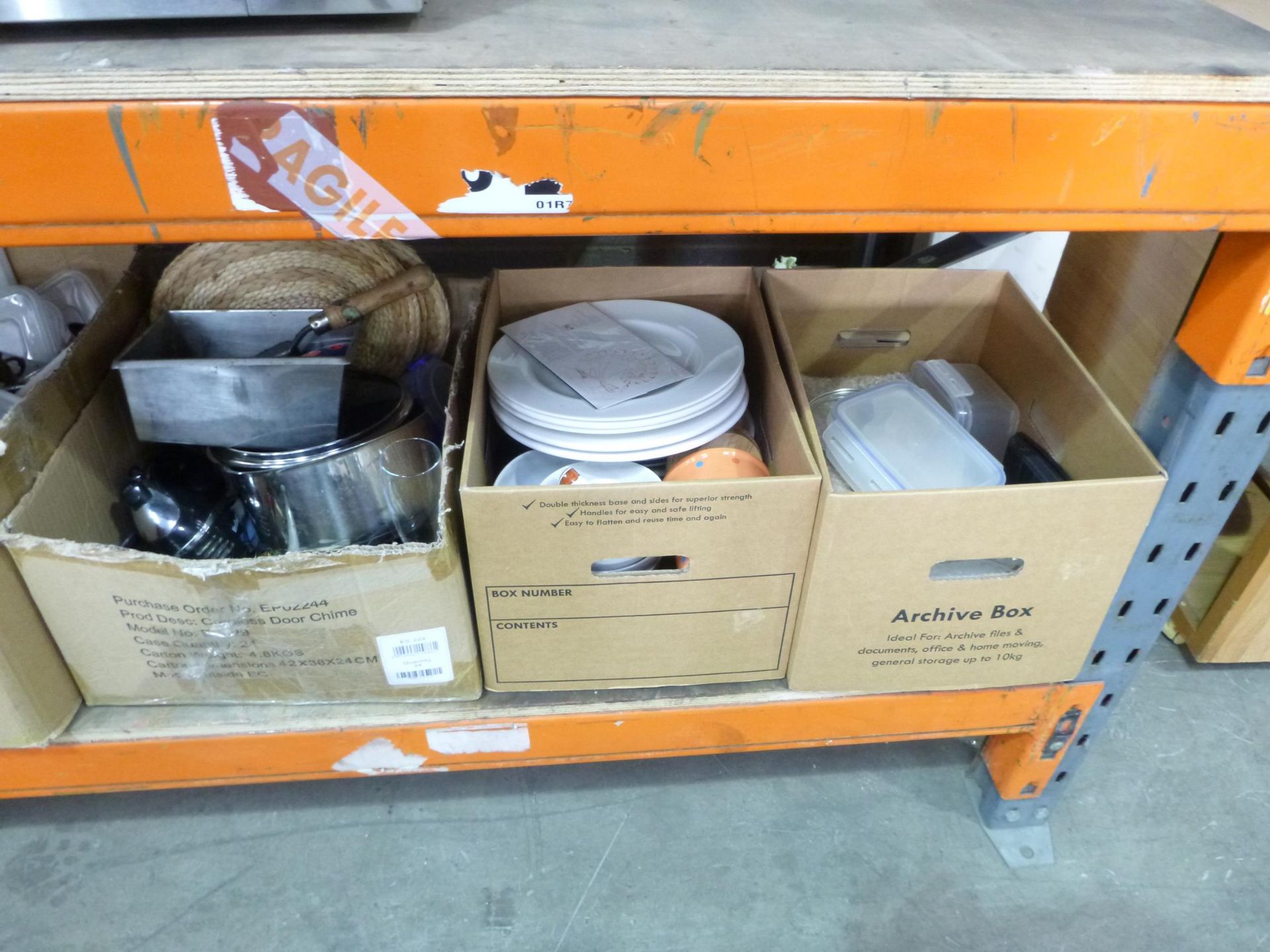 5 x Boxes of Various Ex Pub /Restaurant items. together with 2 x Tills (Unknown Condition). - Image 4 of 4