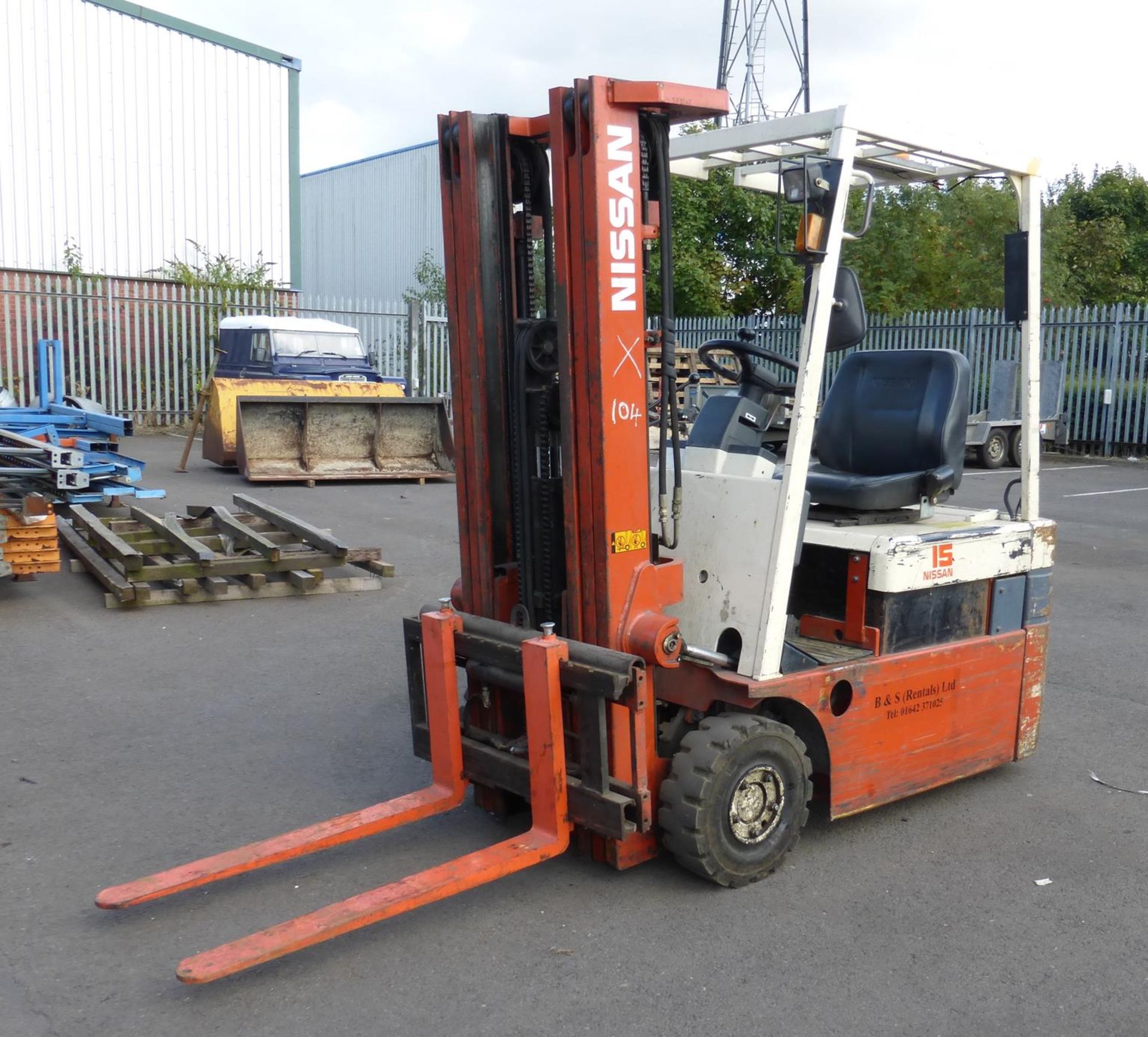 * Nissan N01L15U Electric Counterbalance Fork Truck, Max Capacity 1450Kg c/w Triplex Mast with