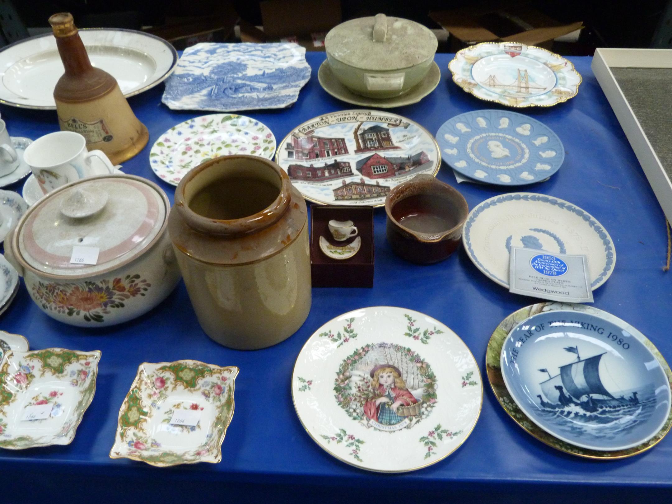 This is a Timed Online Auction on Bidspotter.co.uk, Click here to bid. A large quantity of