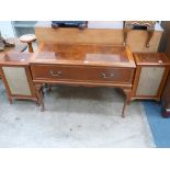 This is a Timed Online Auction on Bidspotter.co.uk, Click here to bid. A Dynatron SRX26 Radiogram