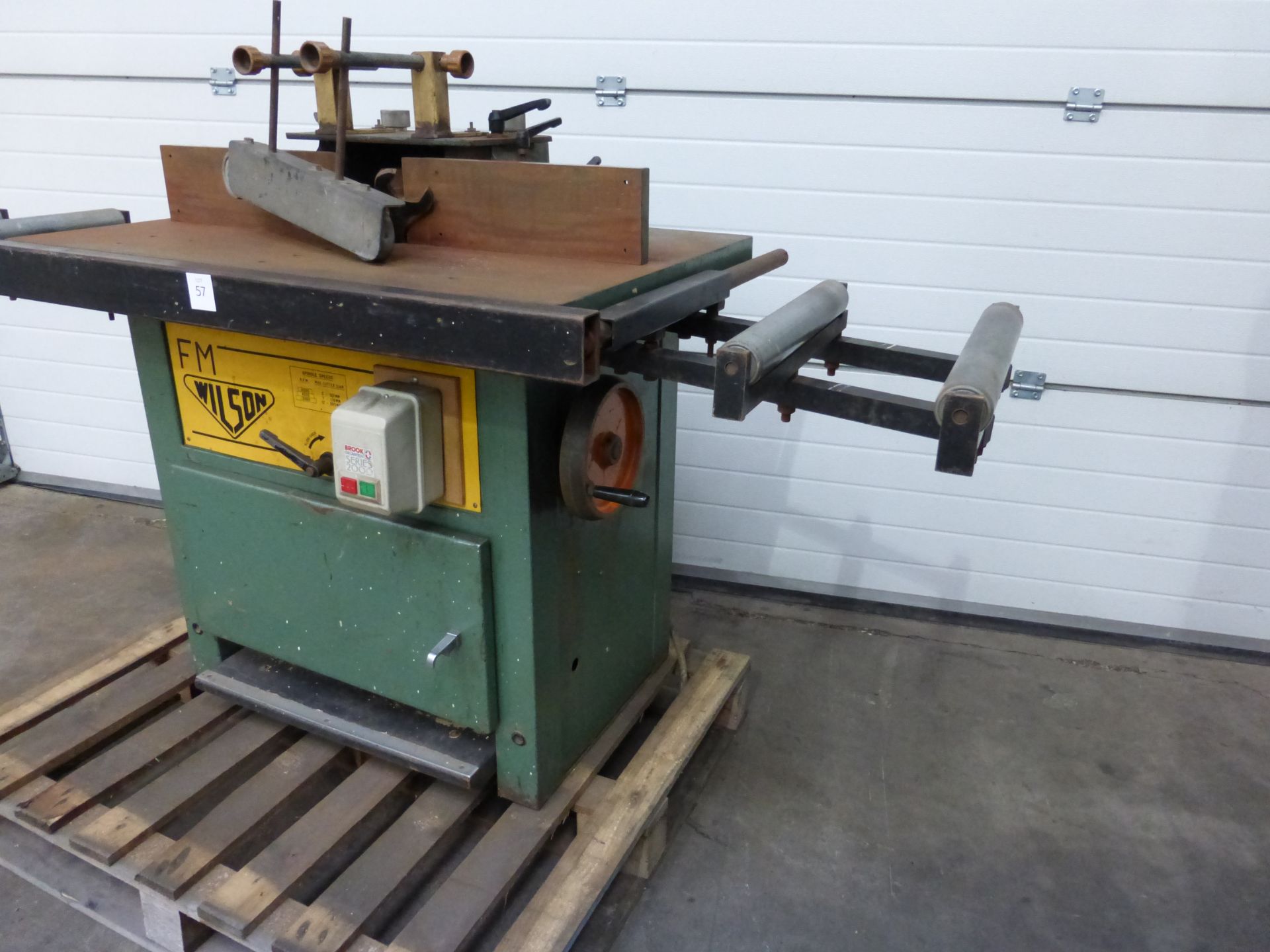 * Wilson FM Spindle Moulder c/w infeed and outfeed extensions and pull out support rail. 3PH. - Image 5 of 6