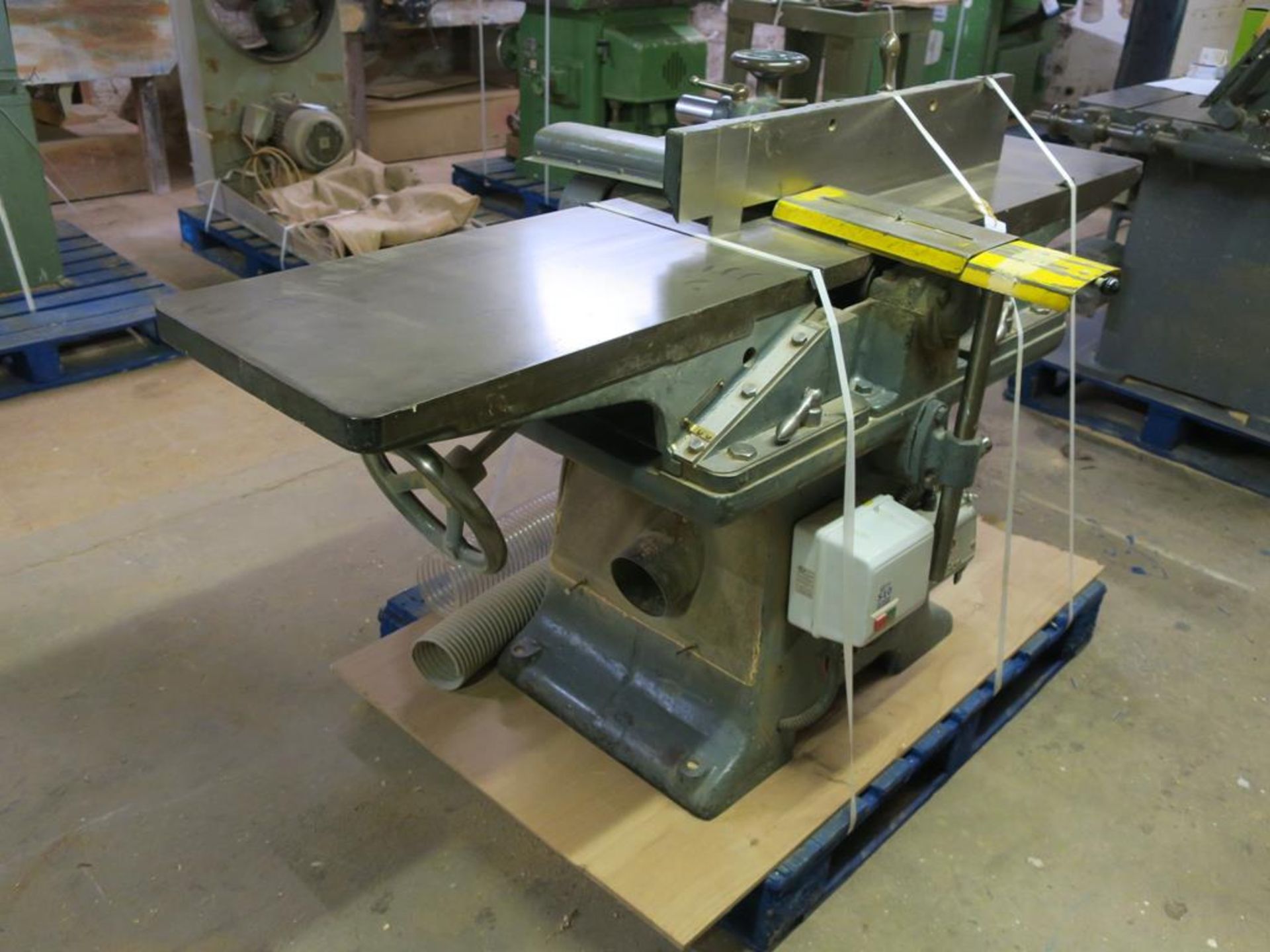 * Wadkin RD Planer, 3PH, 415V, Model No: RD371, table size 1840mm x 430mm. Please note this lot is - Image 2 of 6