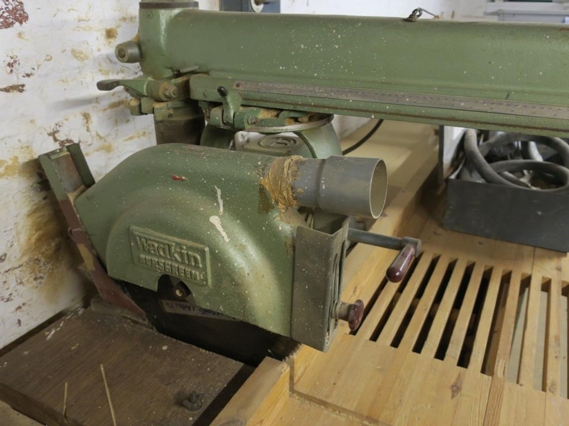 * Wadkin BRA 74664 Cross Cut Saw, 3PH, 415V and Wooden Table, approx 6800mm Long. Please note this - Image 5 of 5