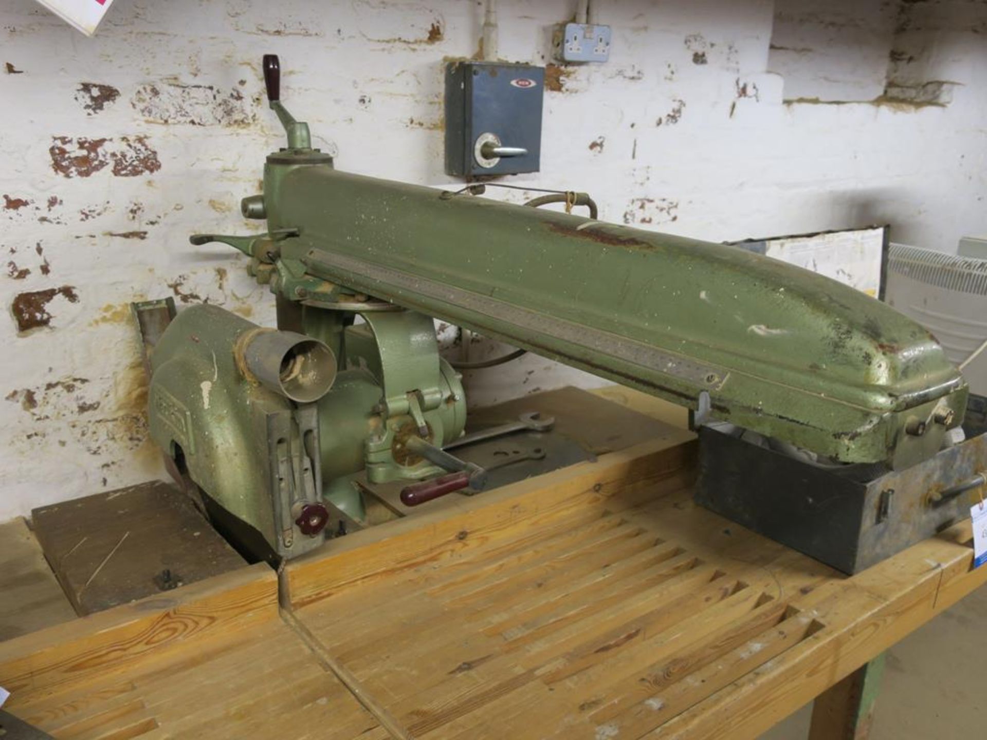 * Wadkin BRA 74664 Cross Cut Saw, 3PH, 415V and Wooden Table, approx 6800mm Long. Please note this - Image 4 of 5