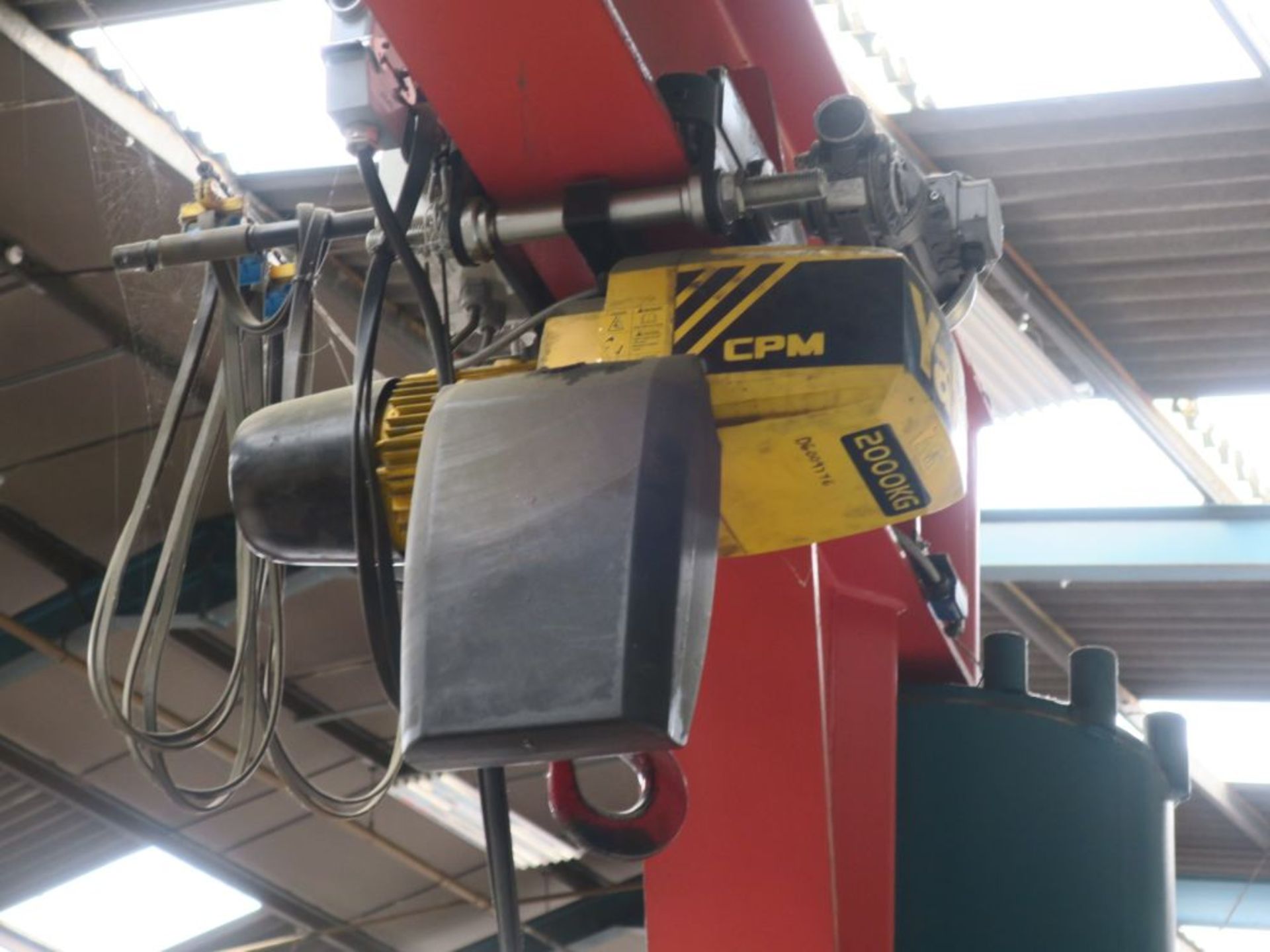 * Pelloby Free Standing Jib Crane, 2 Ton Electric Yale CPM Hoist. YOM 2007, S/N: 29251-04, Class A3. - Image 3 of 5