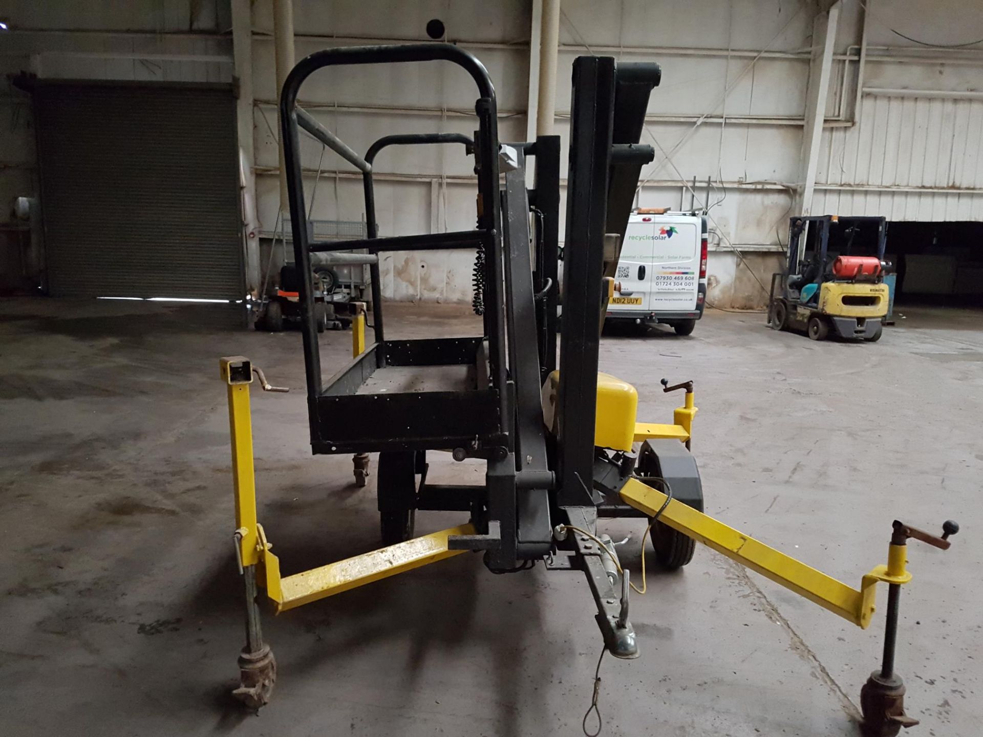 * Power Tower 110V Electric Boom Lift 1996 Class A1 Power Tower 110V Electric Boom Lift. S/N 0118, - Image 4 of 9