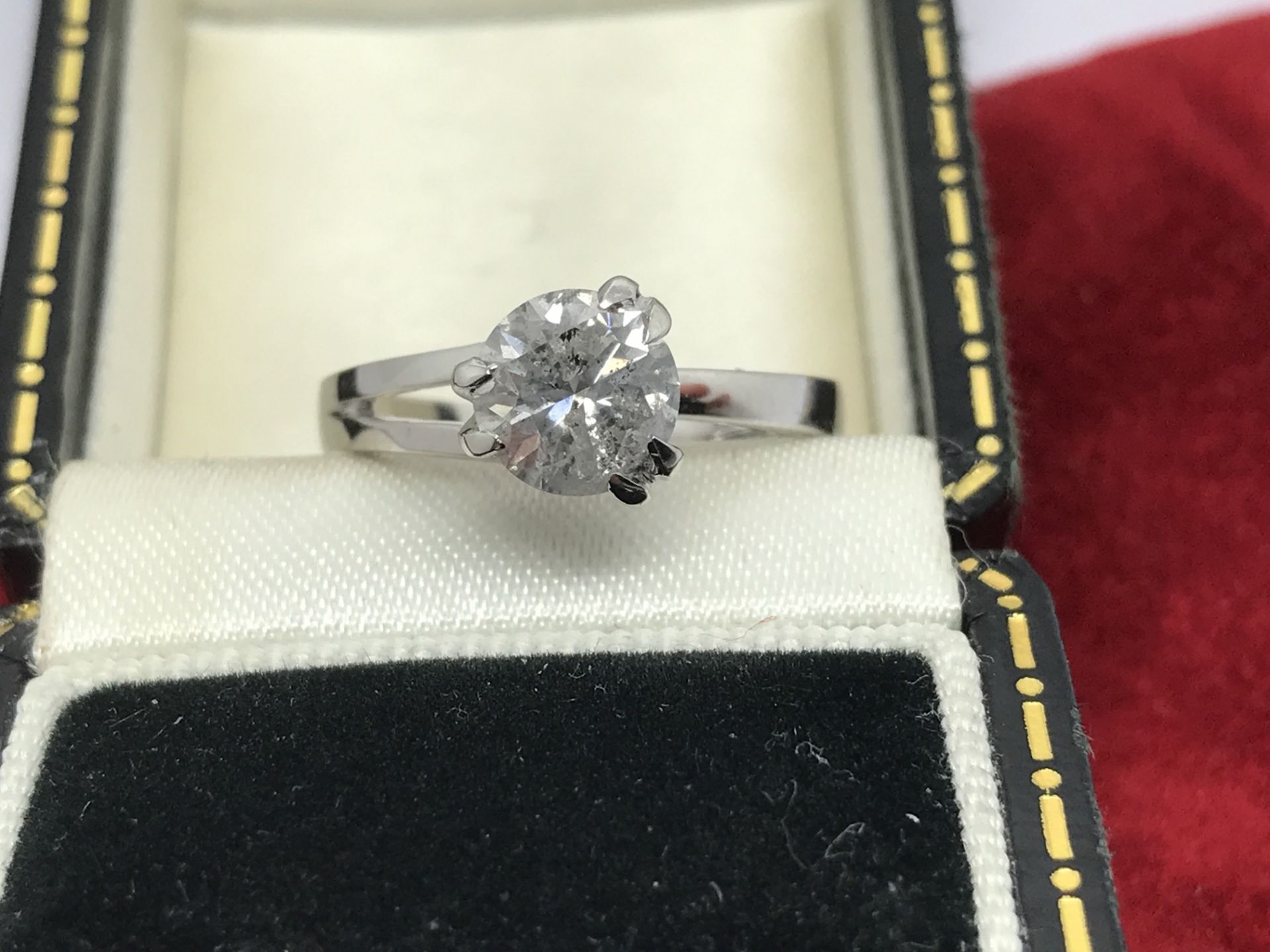 1.01ct ROUND CUT DIAMOND SOLITAIRE RING SET IN WHITE METAL TESTED AS 14ct GOLD **NO RESERVE**
