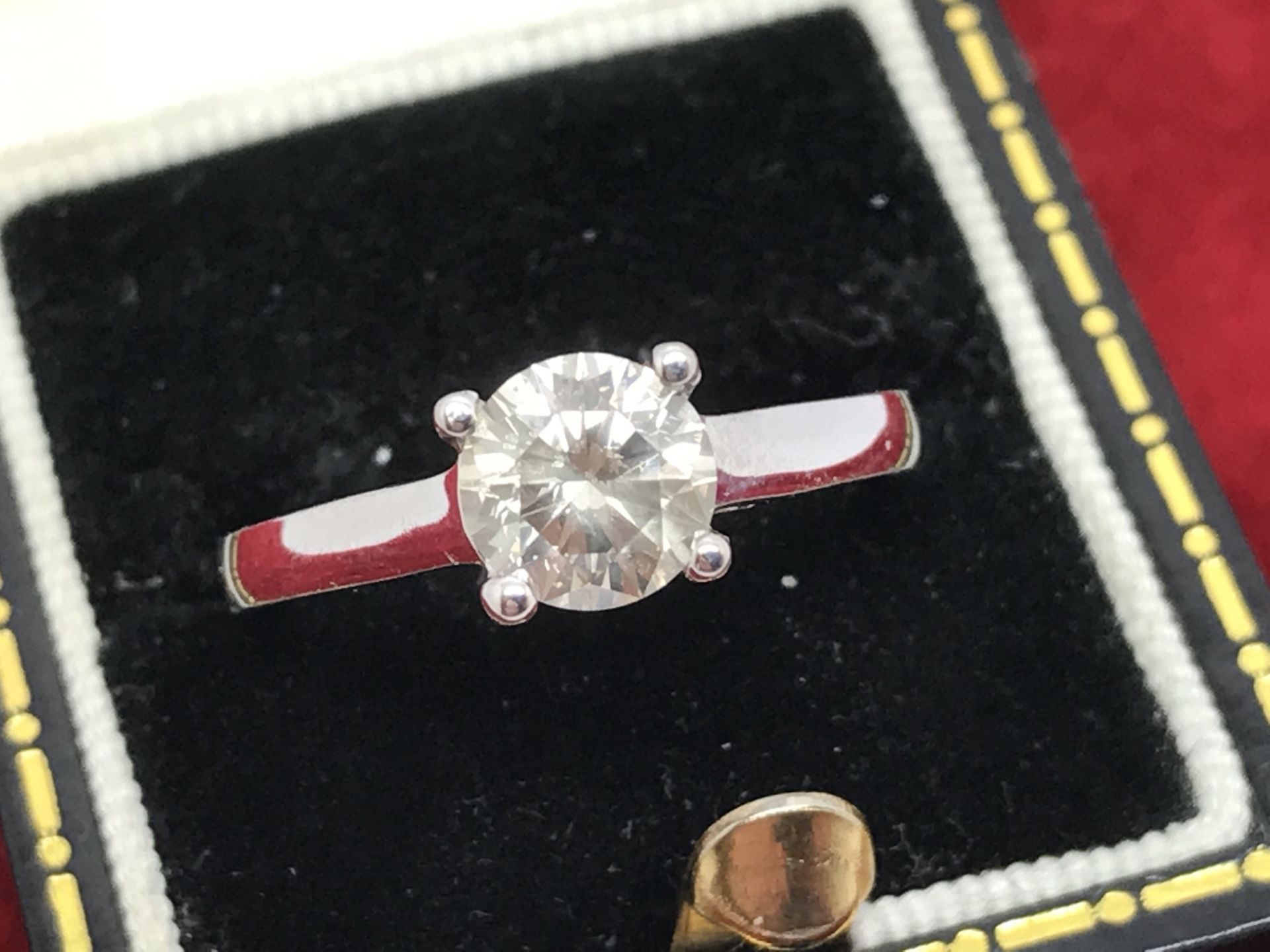 1.00ct ROUND CUT DIAMOND SOLITAIRE RING SET IN WHITE METAL TESTED AS 14ct GOLD **NO RESERVE**