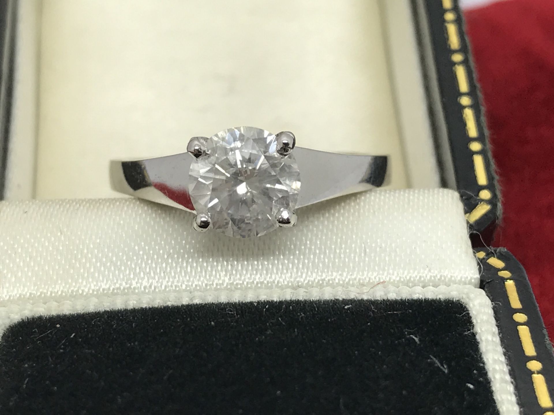 1.34ct ROUND CUT DIAMOND SOLITAIRE RING SET IN WHITE METAL TESTED AS 14ct GOLD **NO RESERVE**