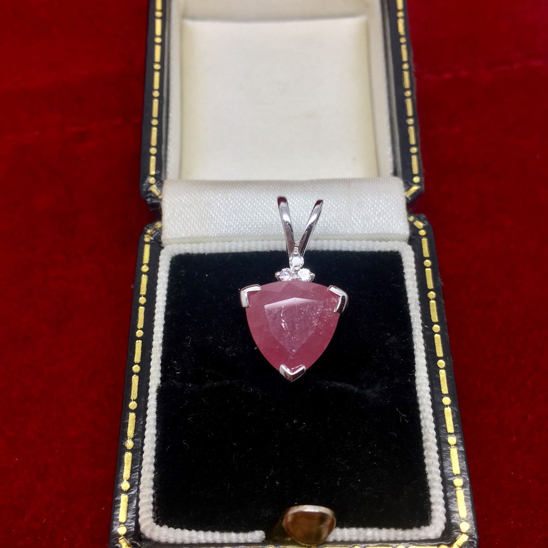 9ct White Gold Heart Shaped Ruby 2.5ct Pendant