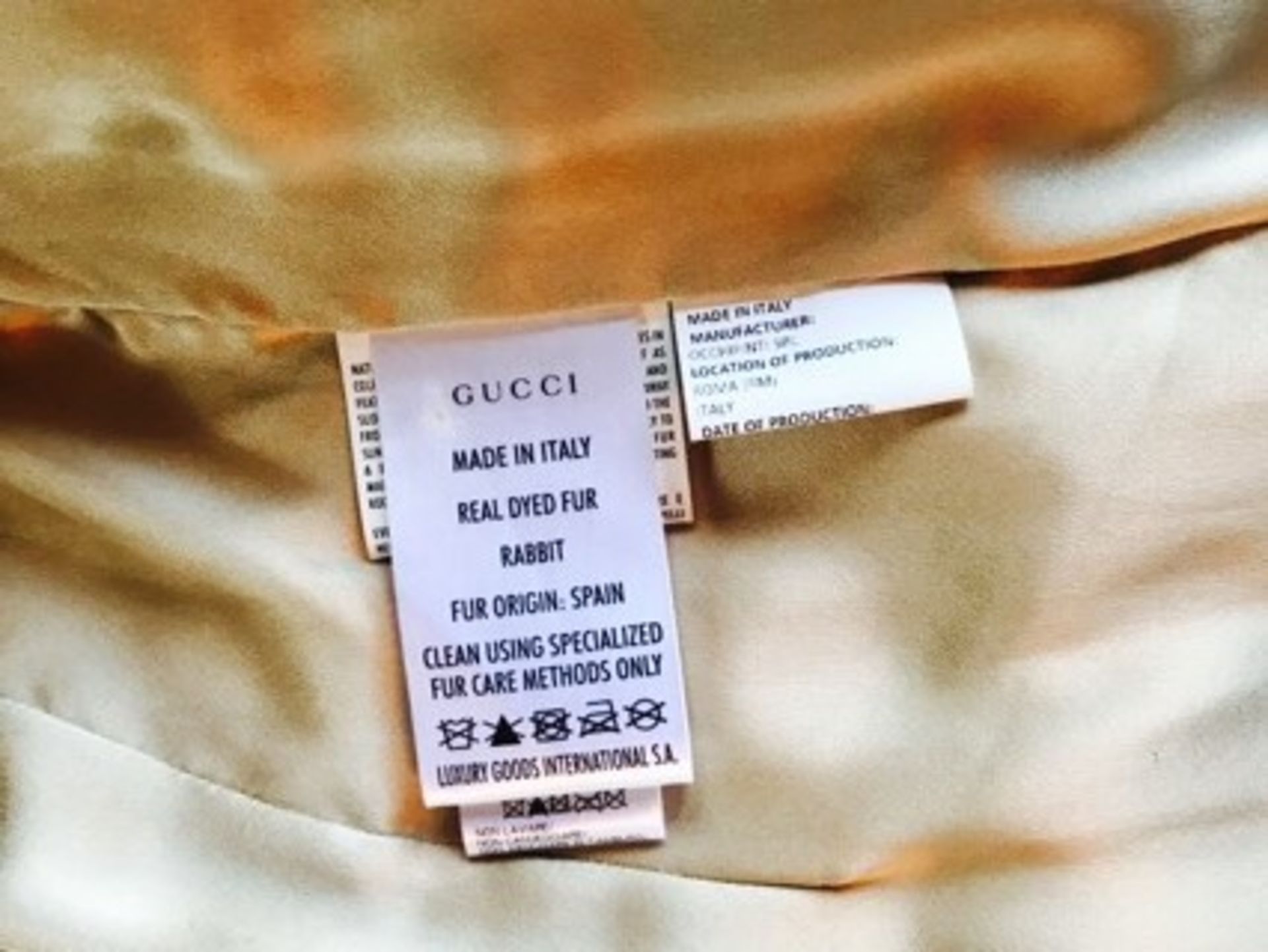 AMAZING GUCCI GIRLS FUR COAT WITH TAGS - COST £2199.00 WHEN NEW - Image 7 of 9