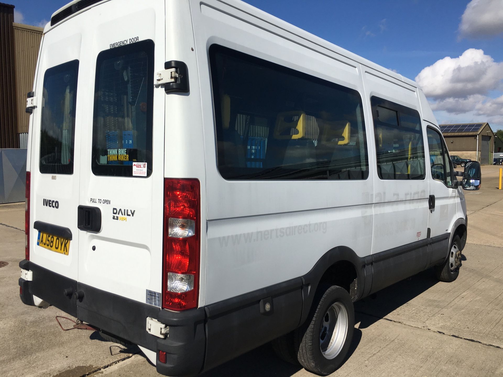 08 58 REG IVECO DAILY 40C12 DISABLED ACCESS MINIBUS WITH POWER DOOR - 2.3 TURBO DIESEL - Image 5 of 22