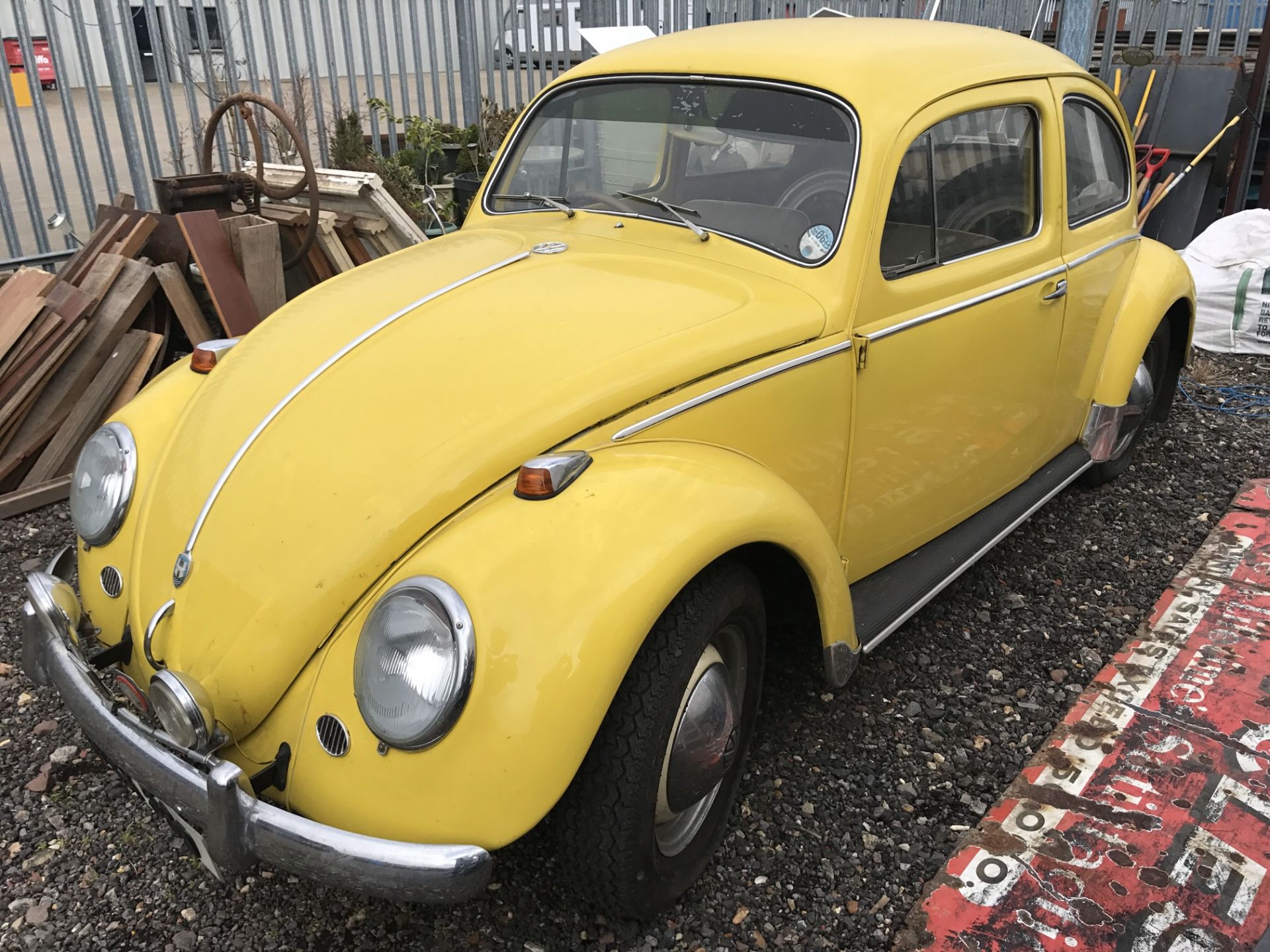 10/07/1958 VW BEETLE WITH REG: BEX 569 - V5 SHOWING 1 OWNER FROM NEW - Image 9 of 14