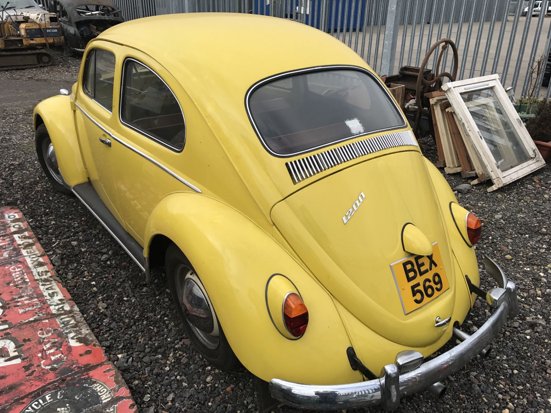 10/07/1958 VW BEETLE WITH REG: BEX 569 - V5 SHOWING 1 OWNER FROM NEW - Image 3 of 14