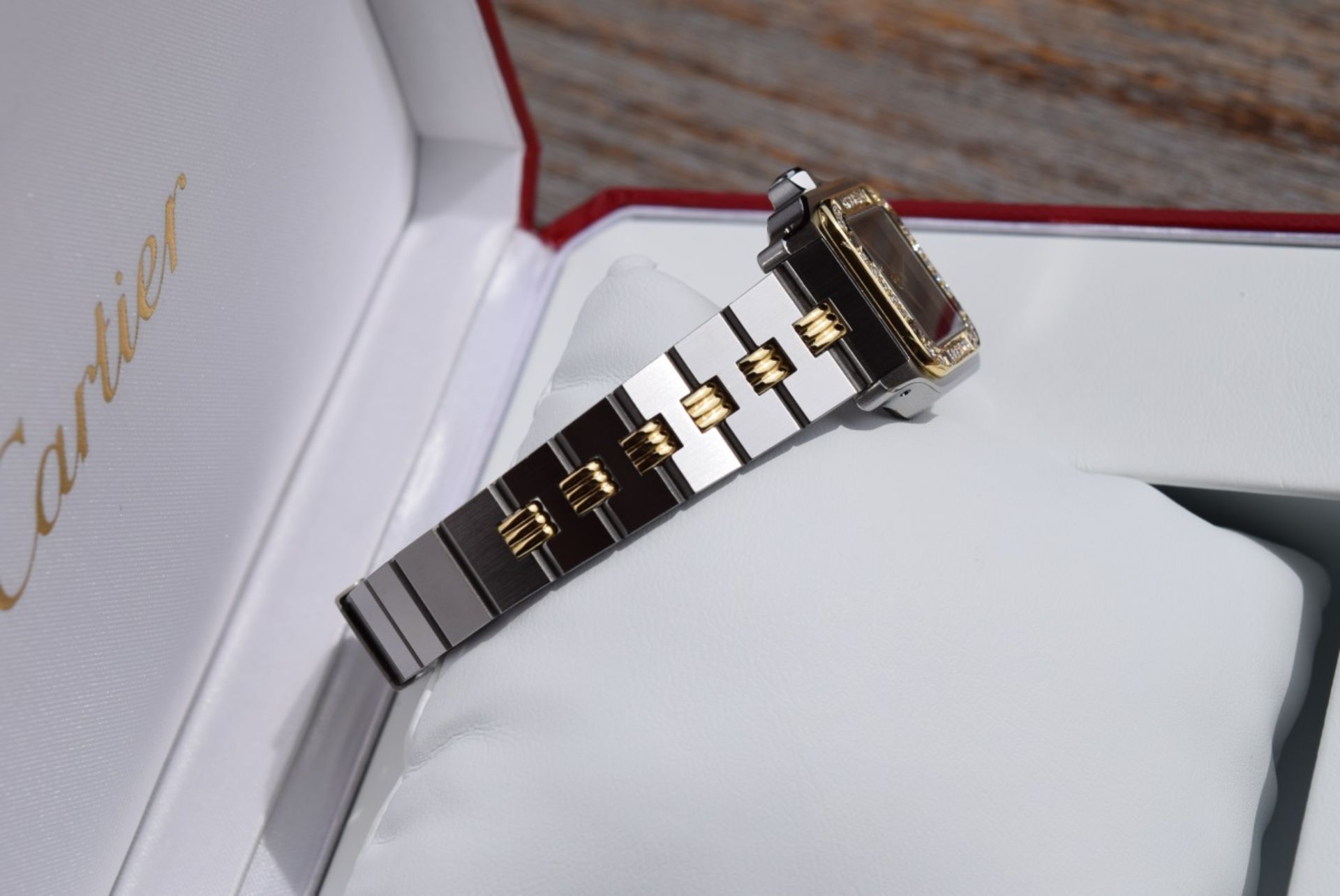 *Beautiful* Ladies Cartier Santos (Rare Edition) - Steel & Gold set with Diamonds - Image 9 of 12