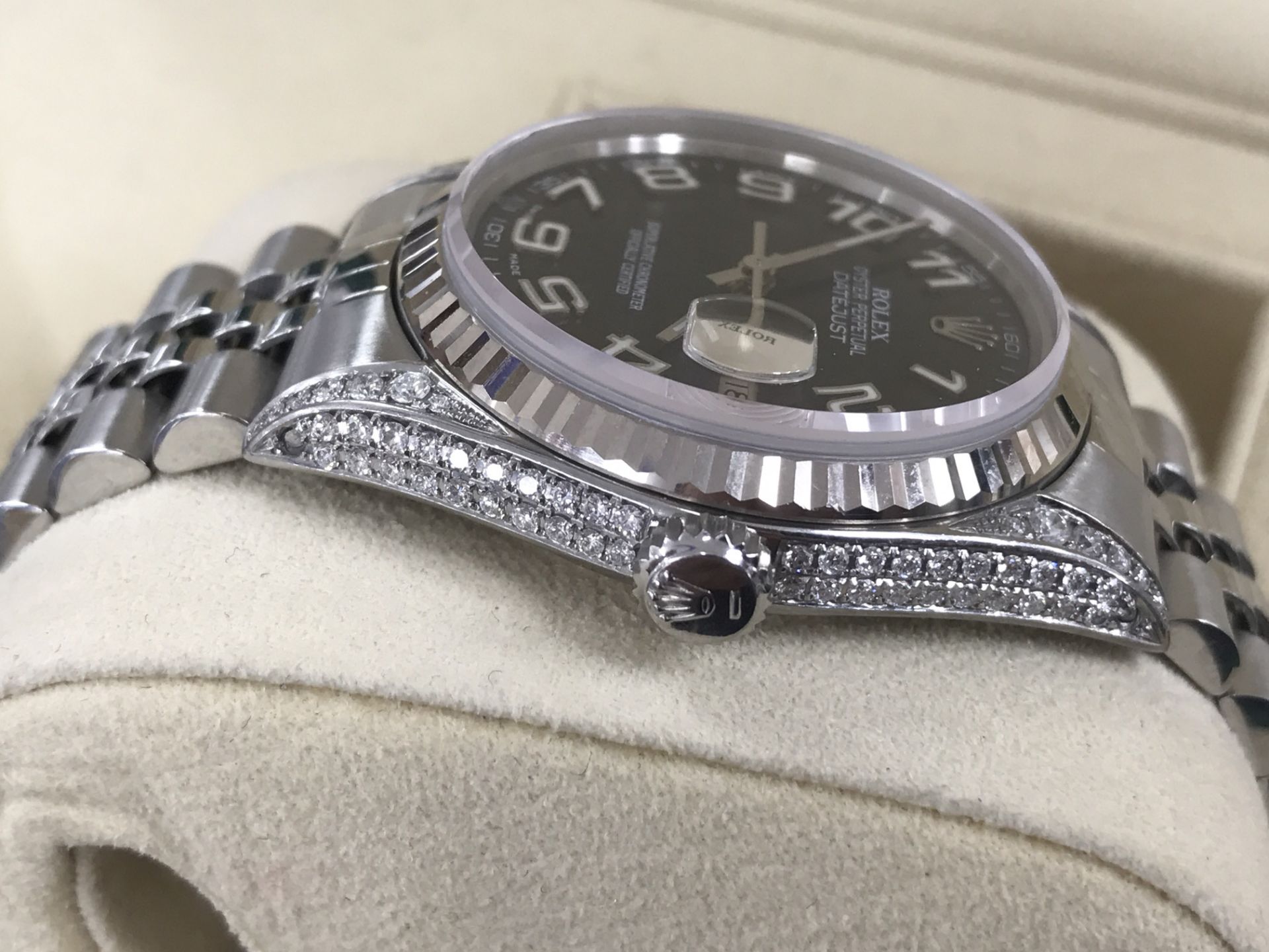 ROLEX DATEJUST SET WITH AFTERMARKET DIAMONDS 36mm - Image 6 of 17