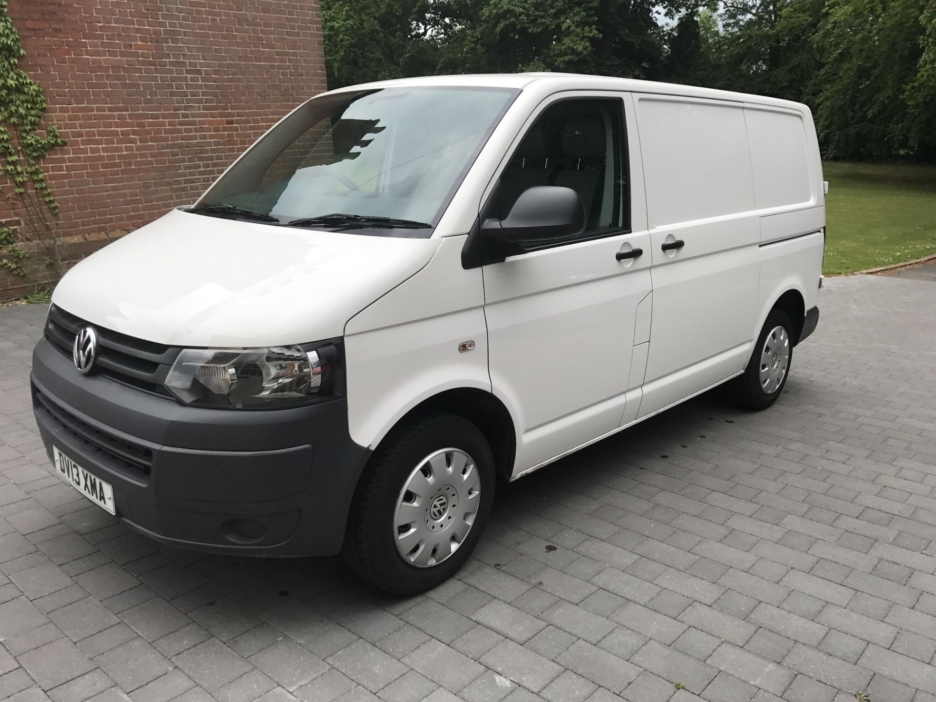 2013 / 13 REG VOLKSWAGEN TRANSPORTER T28 102 TDI WITH FULL SERVICE HISTORY - Image 3 of 18