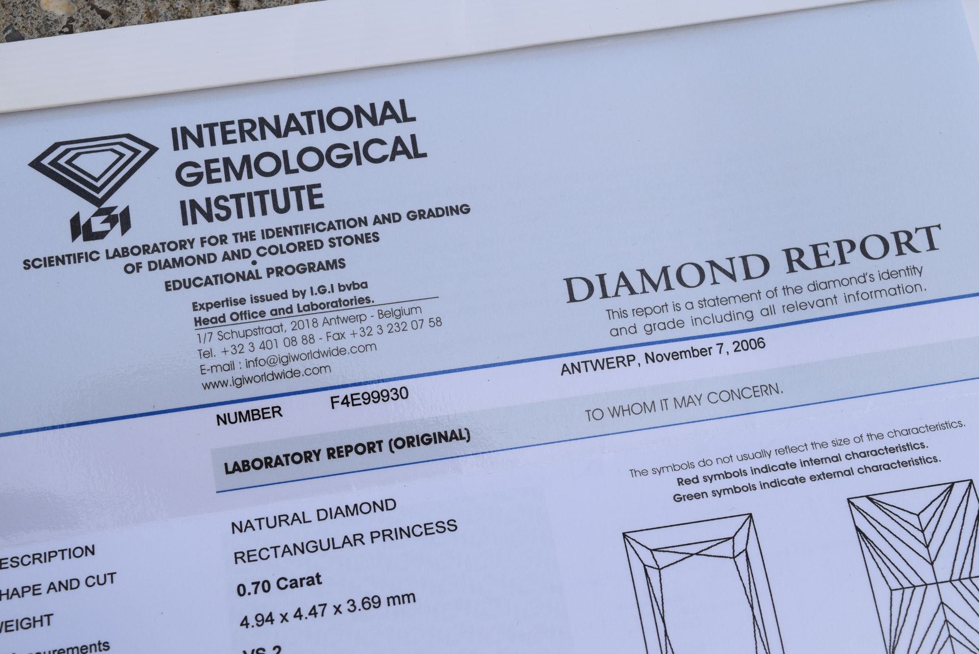 0.70ct / VS2 F *IGI* Certificated Princess Cut Diamond Platinum Ring - Image 7 of 8