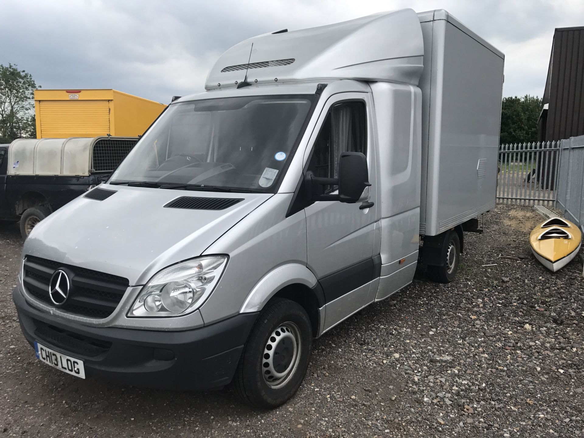 *RARE* 2013 13 REG MERCEDES SPRINTER CHASSIS CAB WITH SLEEPER FRIDGE BOX (OVERNIGHT PLUG) - 3.5 TON