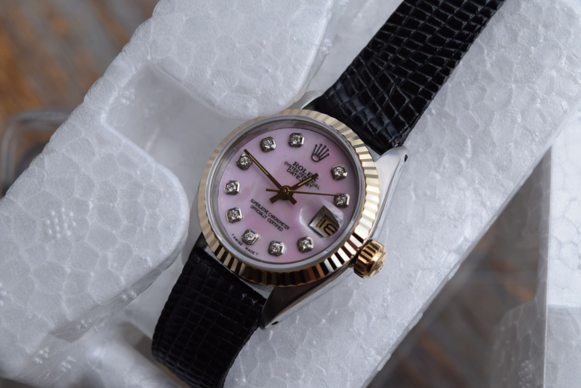 *Gorgeous* Rolex Pink Diamond 'Lady' DateJust 26 - 18K/ Steel - Image 5 of 7