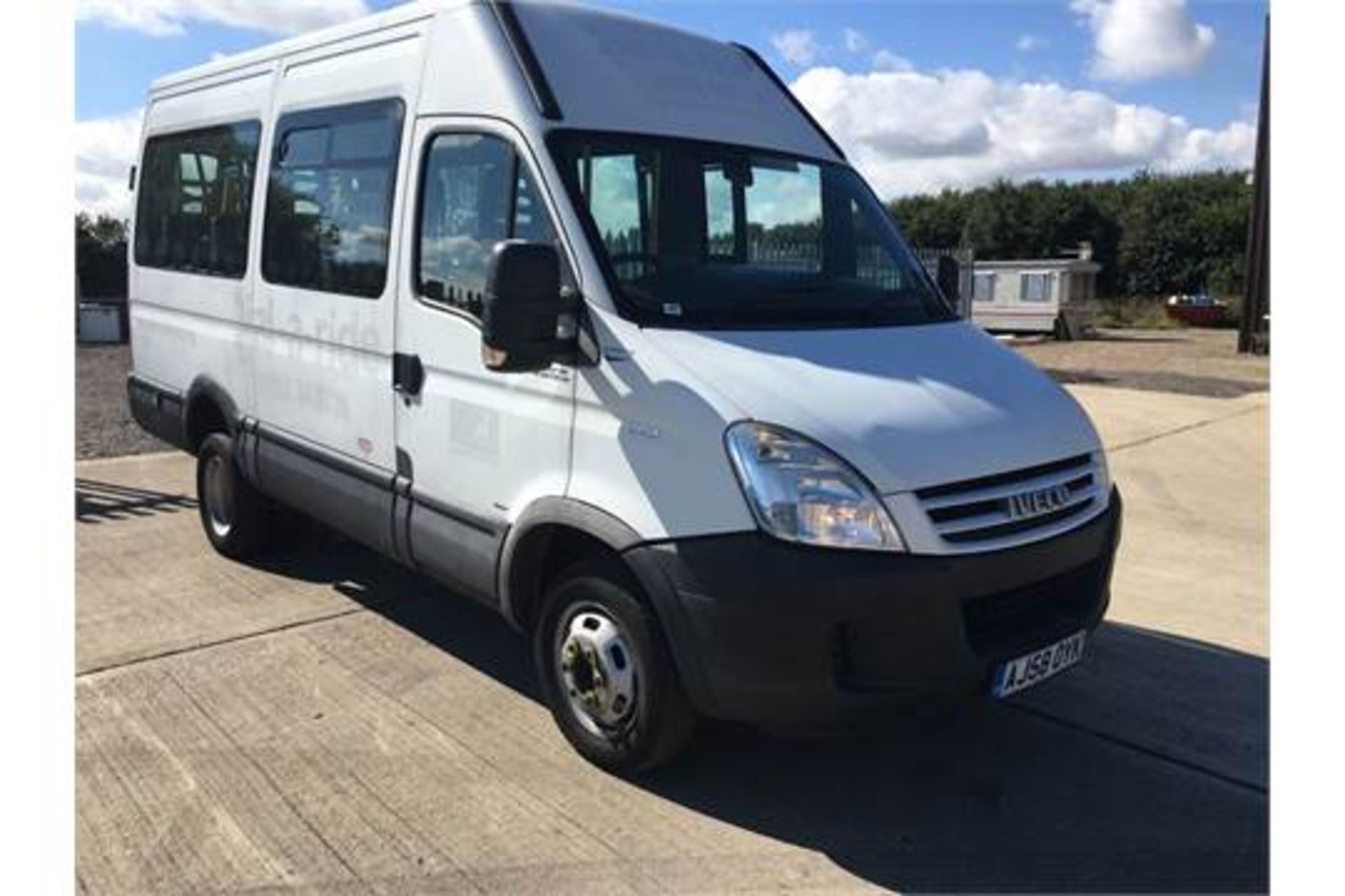 08 58 REG IVECO DAILY 40C12 DISABLED ACCESS MINIBUS WITH POWER DOOR - 2.3 TURBO DIESEL - Bild 3 aus 10